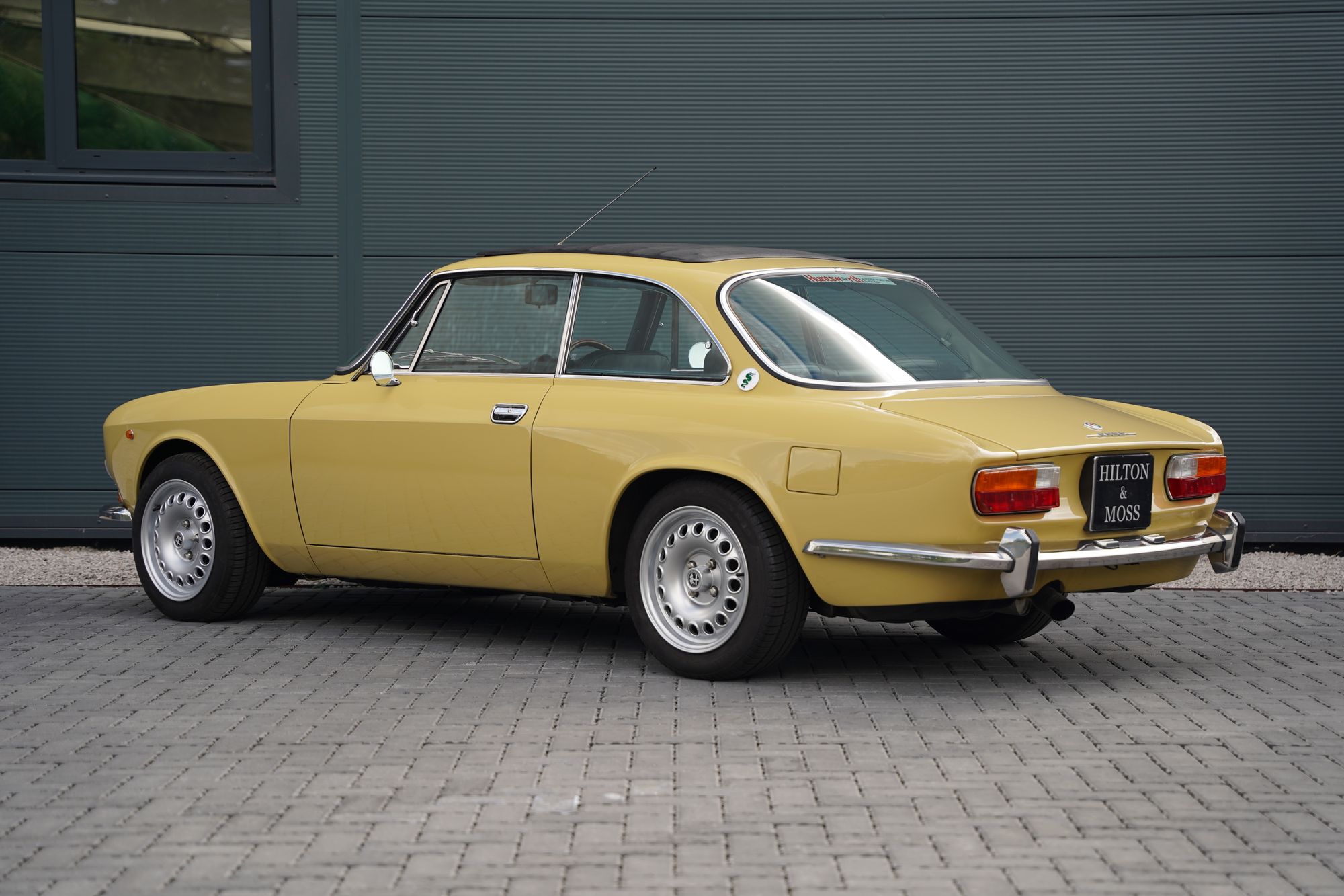 1975 Alfa Romeo 2000 GTV