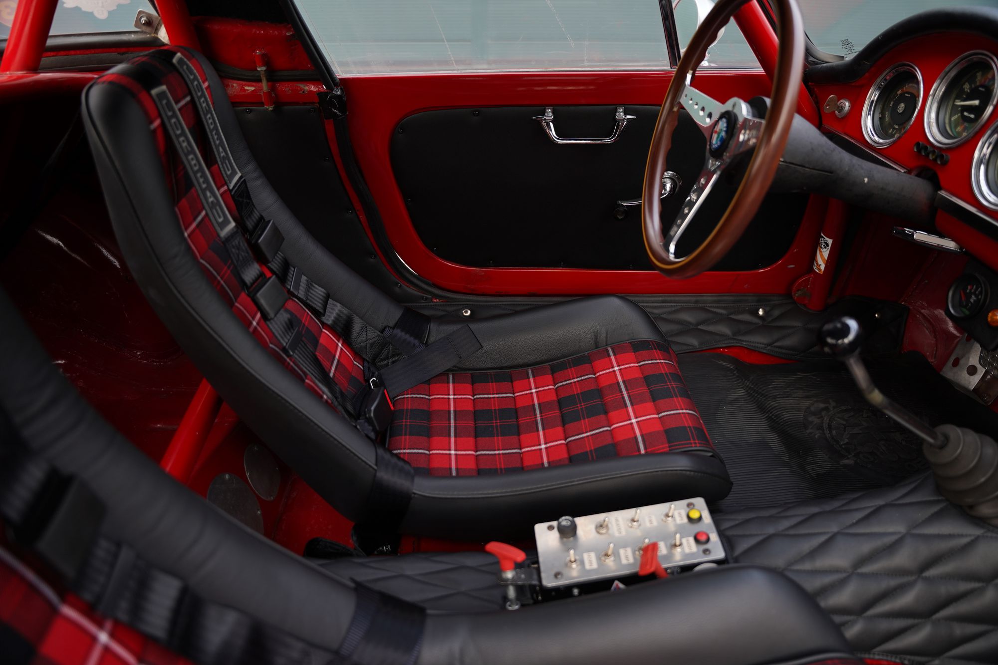 1965 Alfa Romeo Giulia 101 Spider Veloce