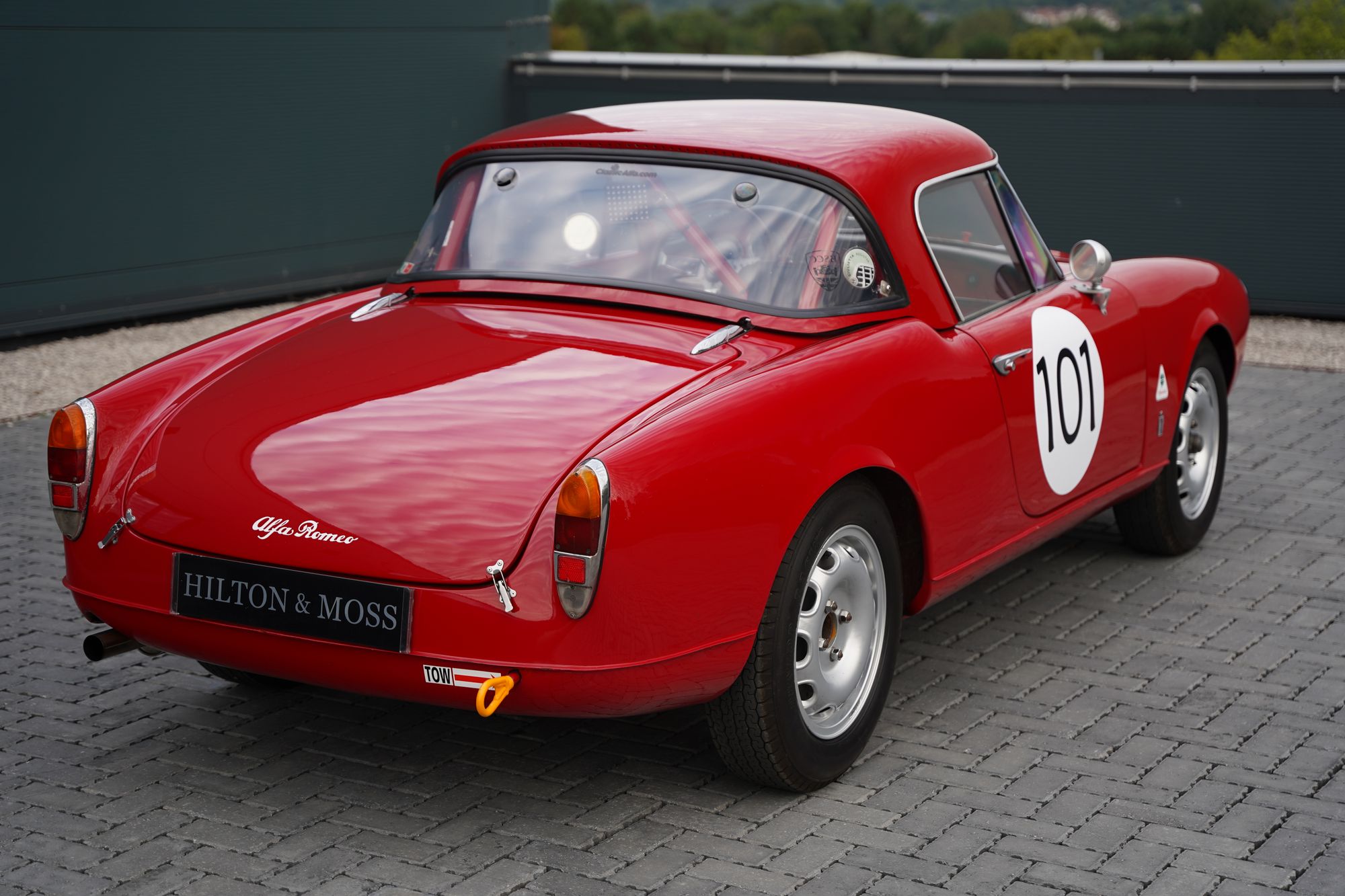1965 Alfa Romeo Giulia 101 Spider Veloce