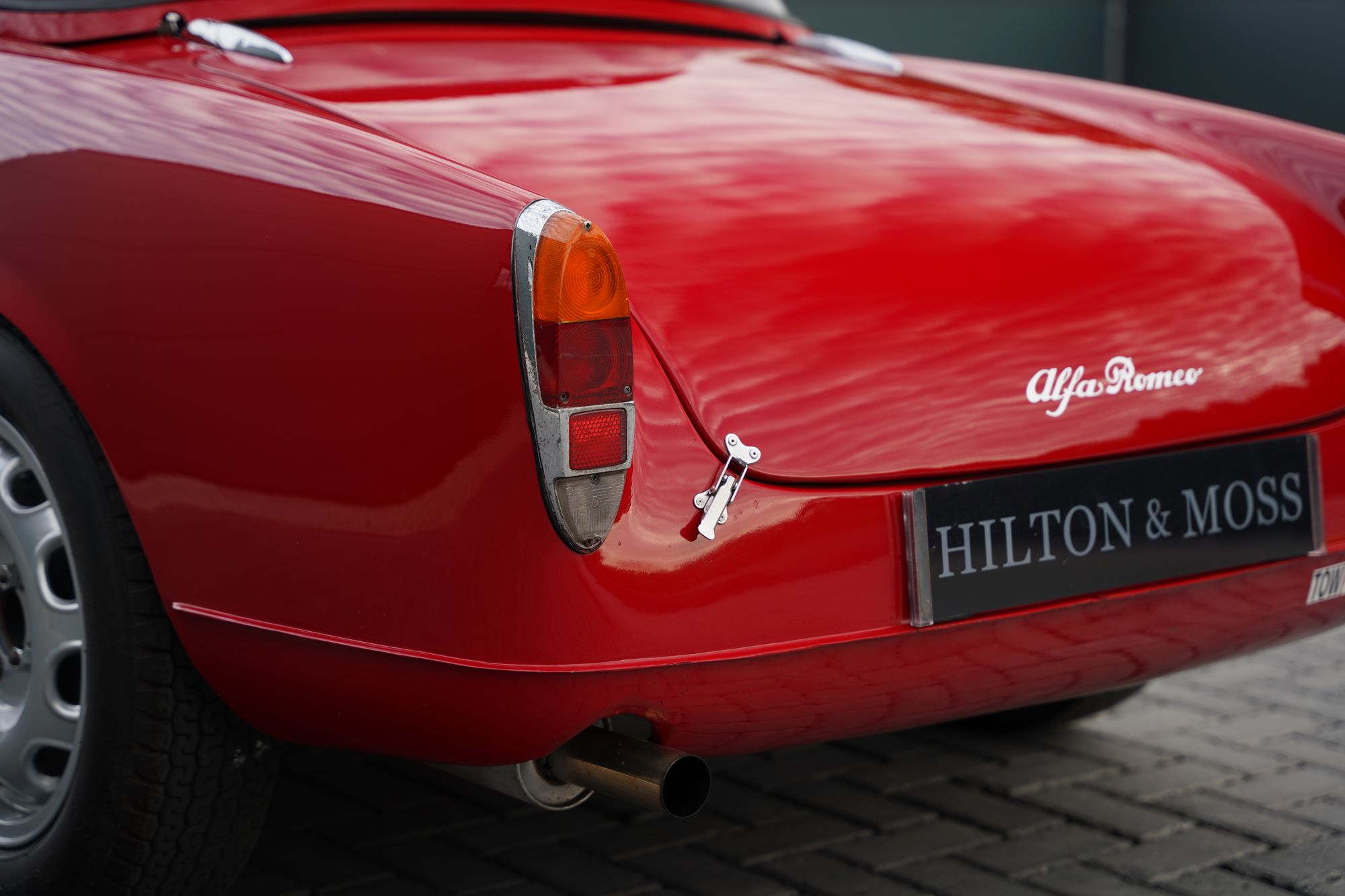1965 Alfa Romeo Giulia 101 Spider Veloce