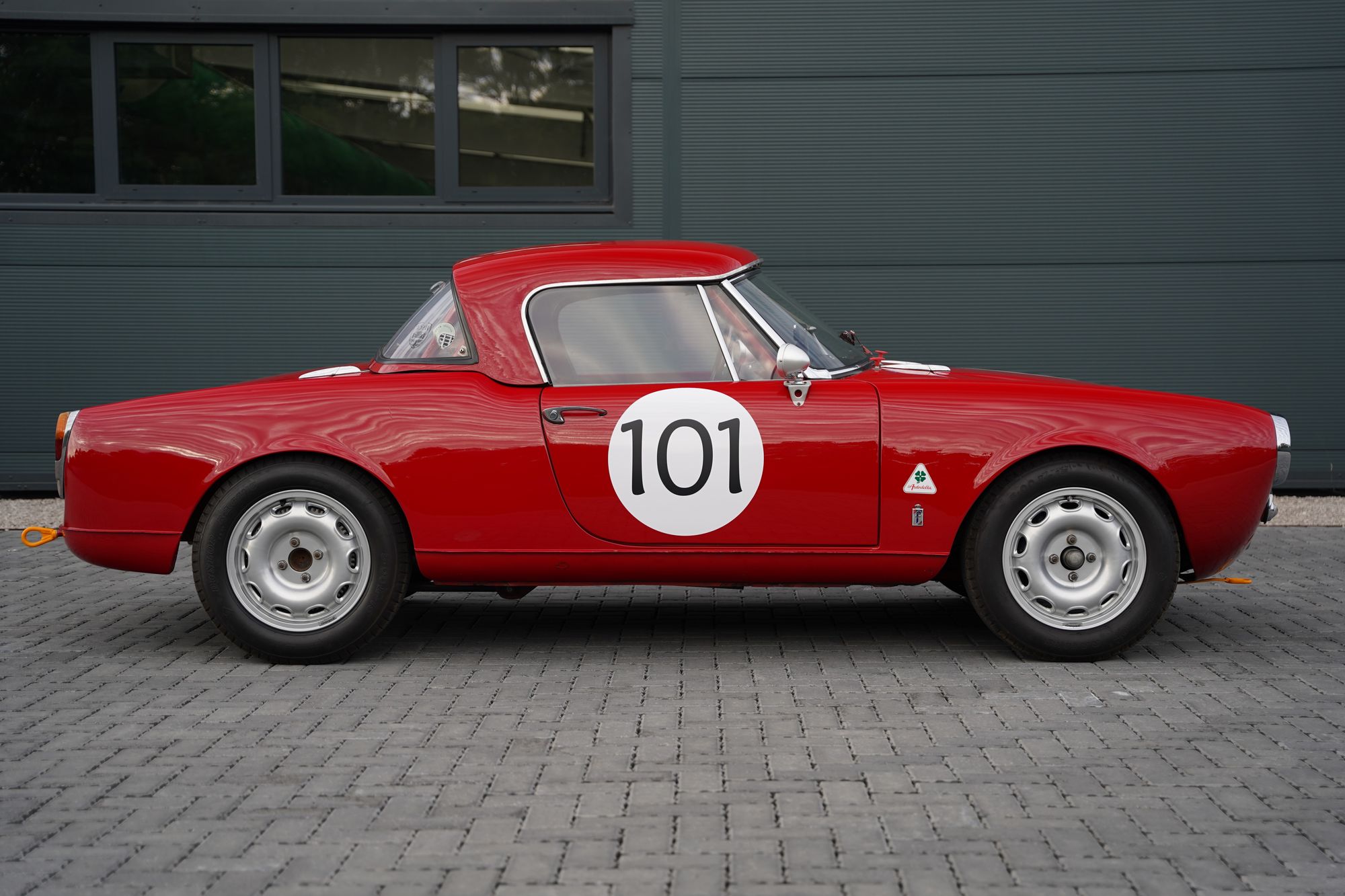1965 Alfa Romeo Giulia 101 Spider Veloce