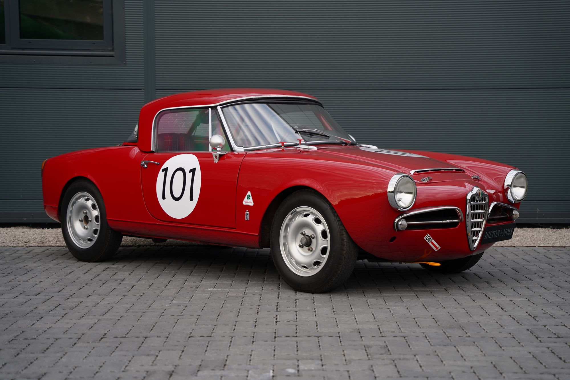 1965 Alfa Romeo Giulia 101 Spider Veloce
