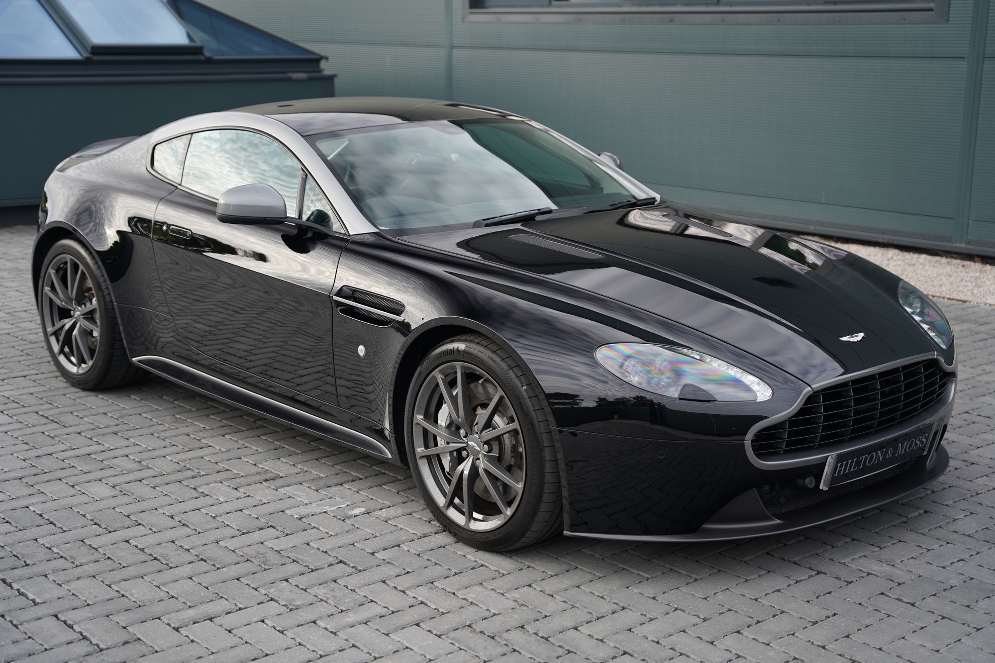 2016 Aston Martin V8 Vantage N430
