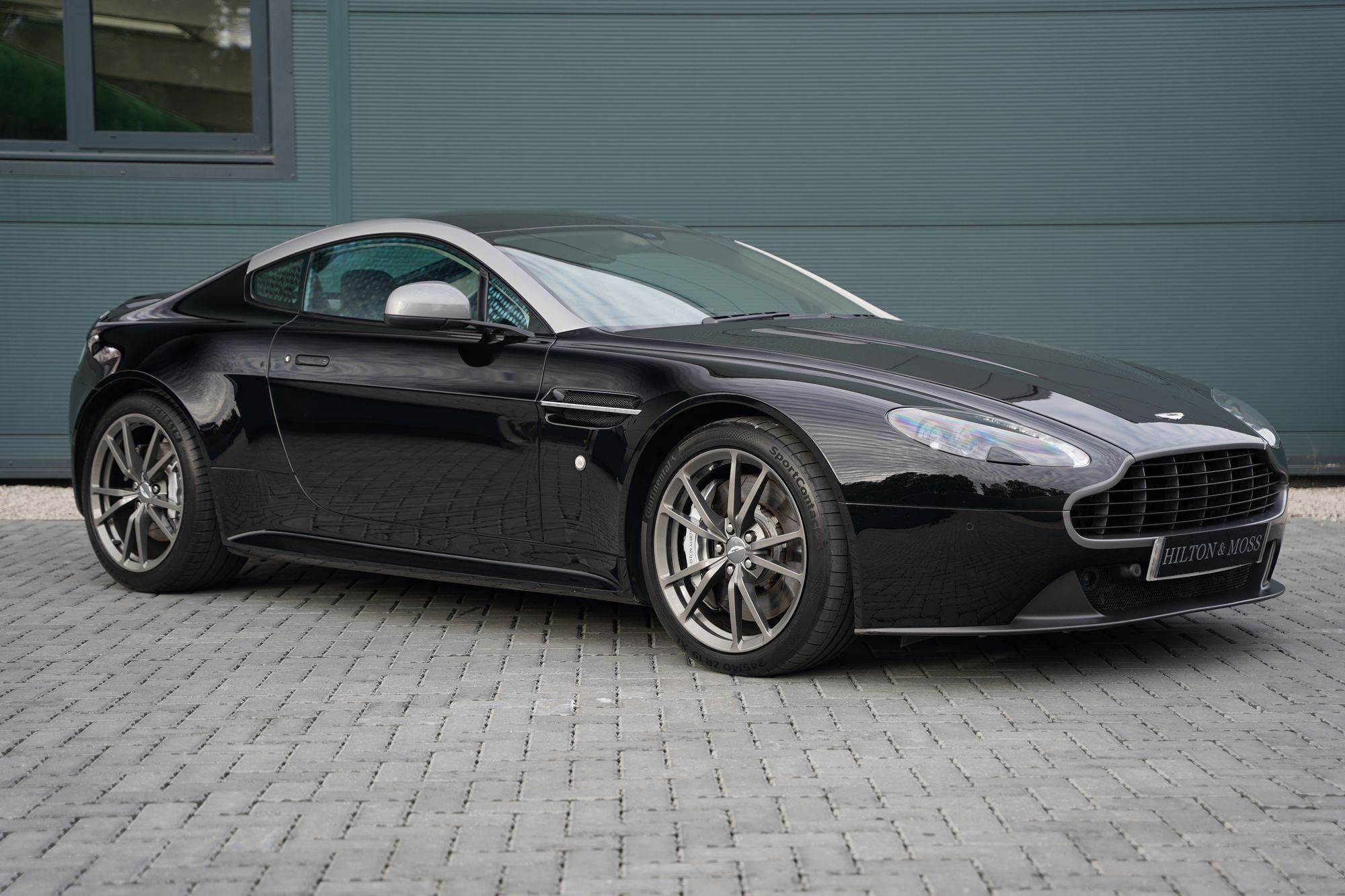 2016 Aston Martin V8 Vantage N430