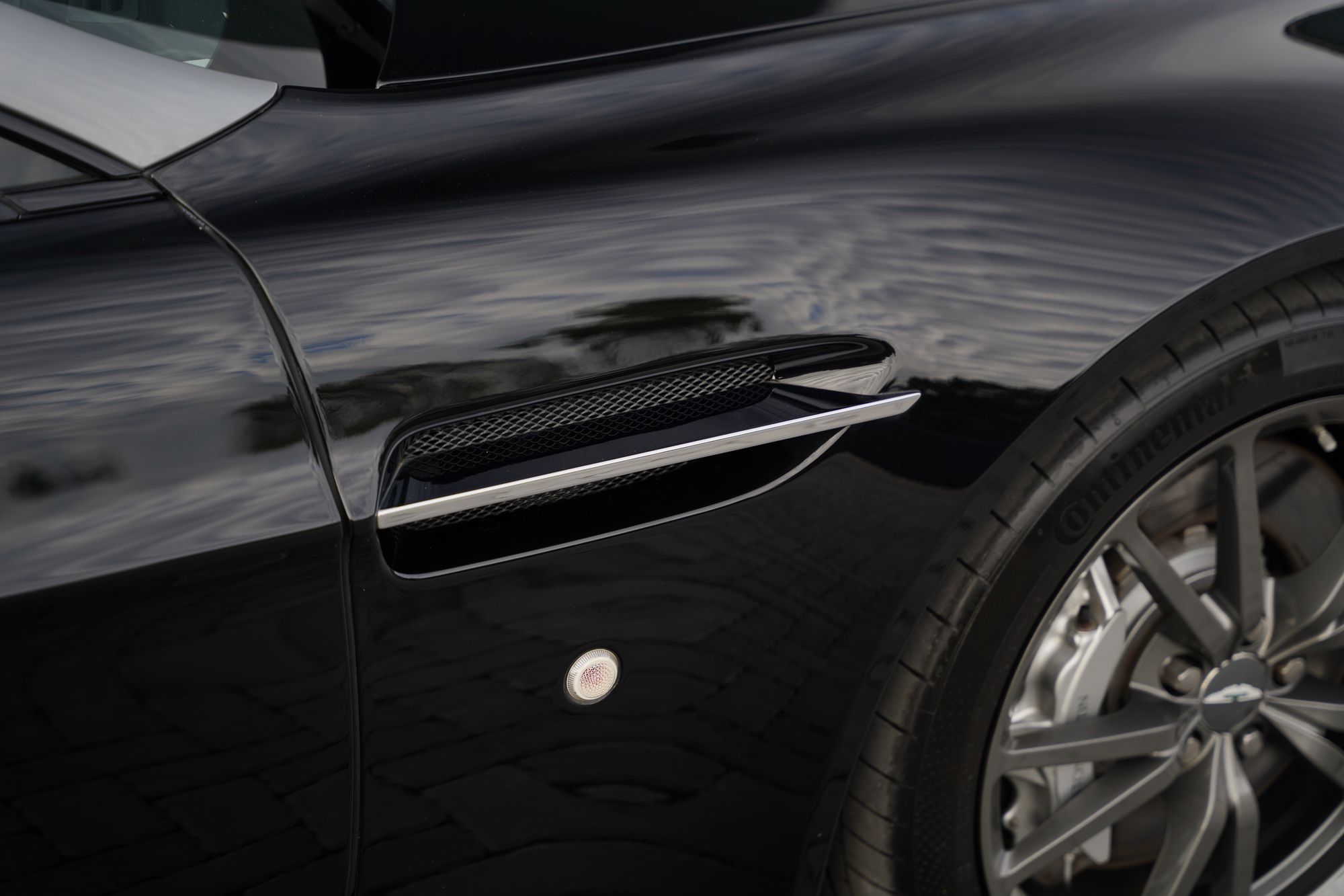 2016 Aston Martin V8 Vantage N430