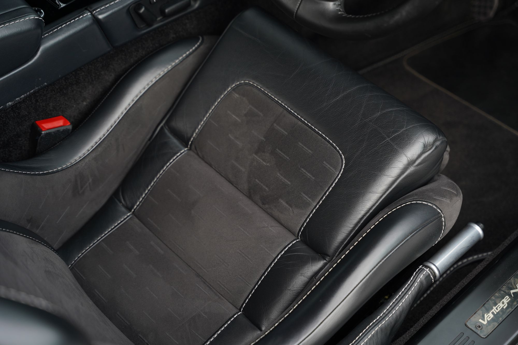 2016 Aston Martin V8 Vantage N430