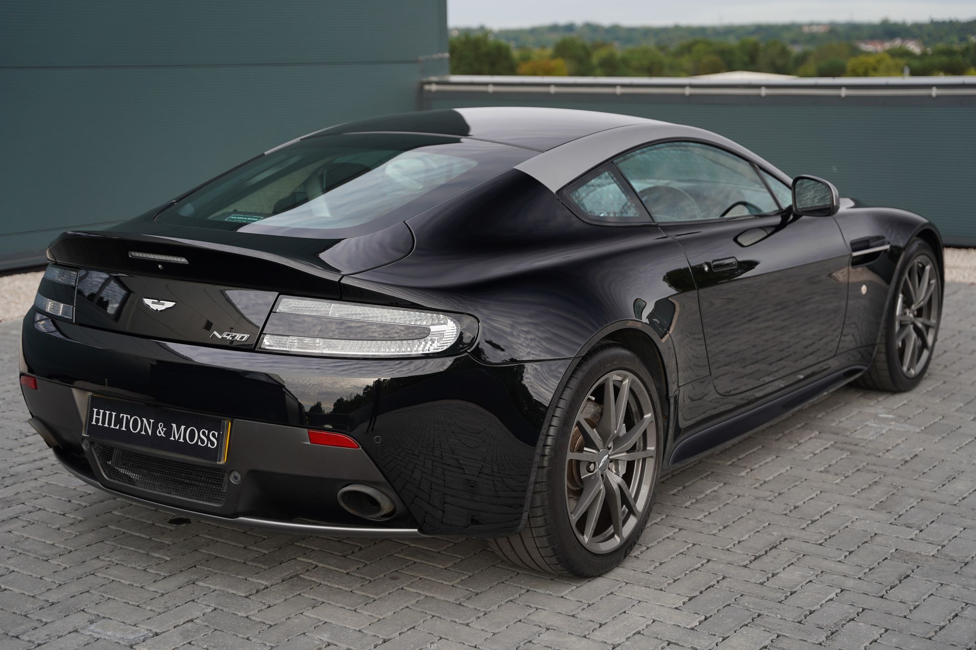 2016 Aston Martin V8 Vantage N430
