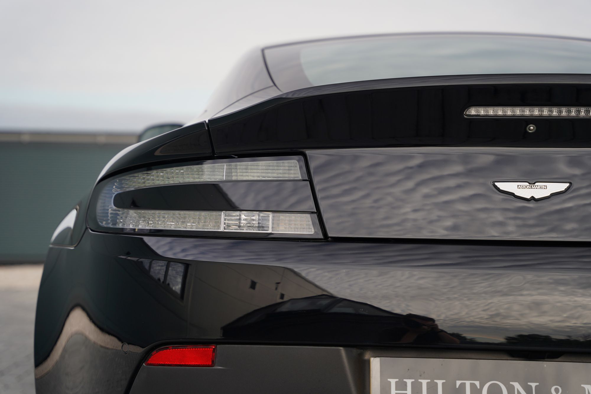 2016 Aston Martin V8 Vantage N430