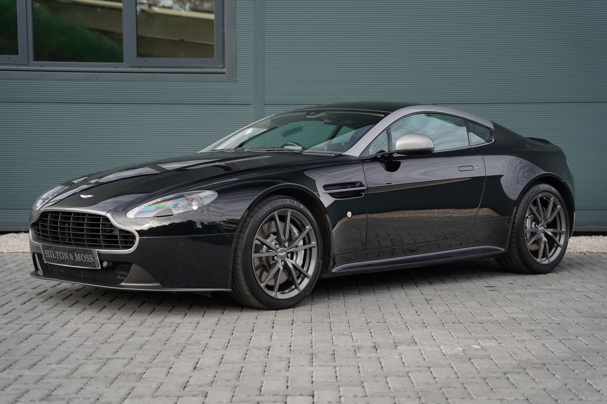 2016 Aston Martin V8 Vantage N430