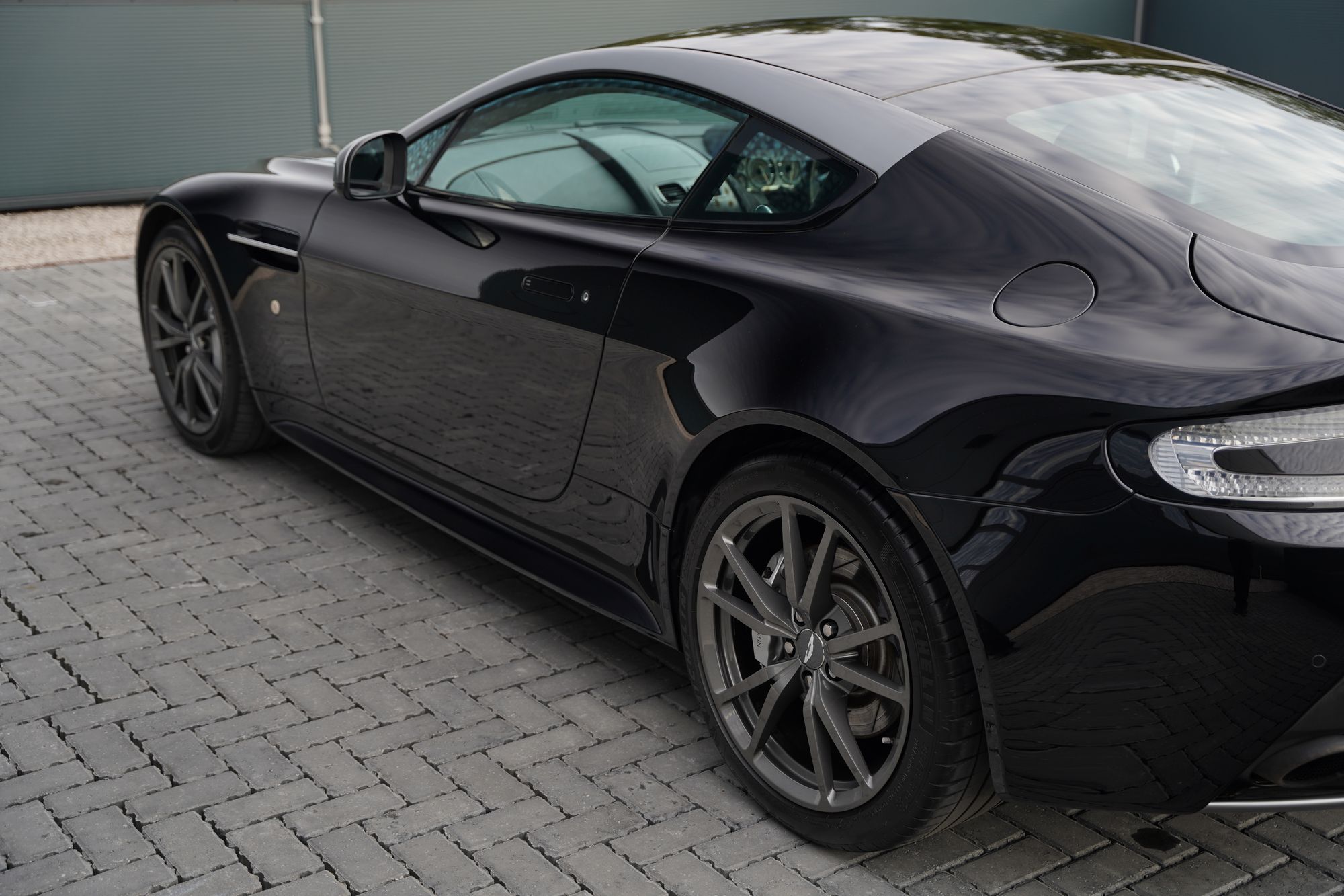 2016 Aston Martin V8 Vantage N430
