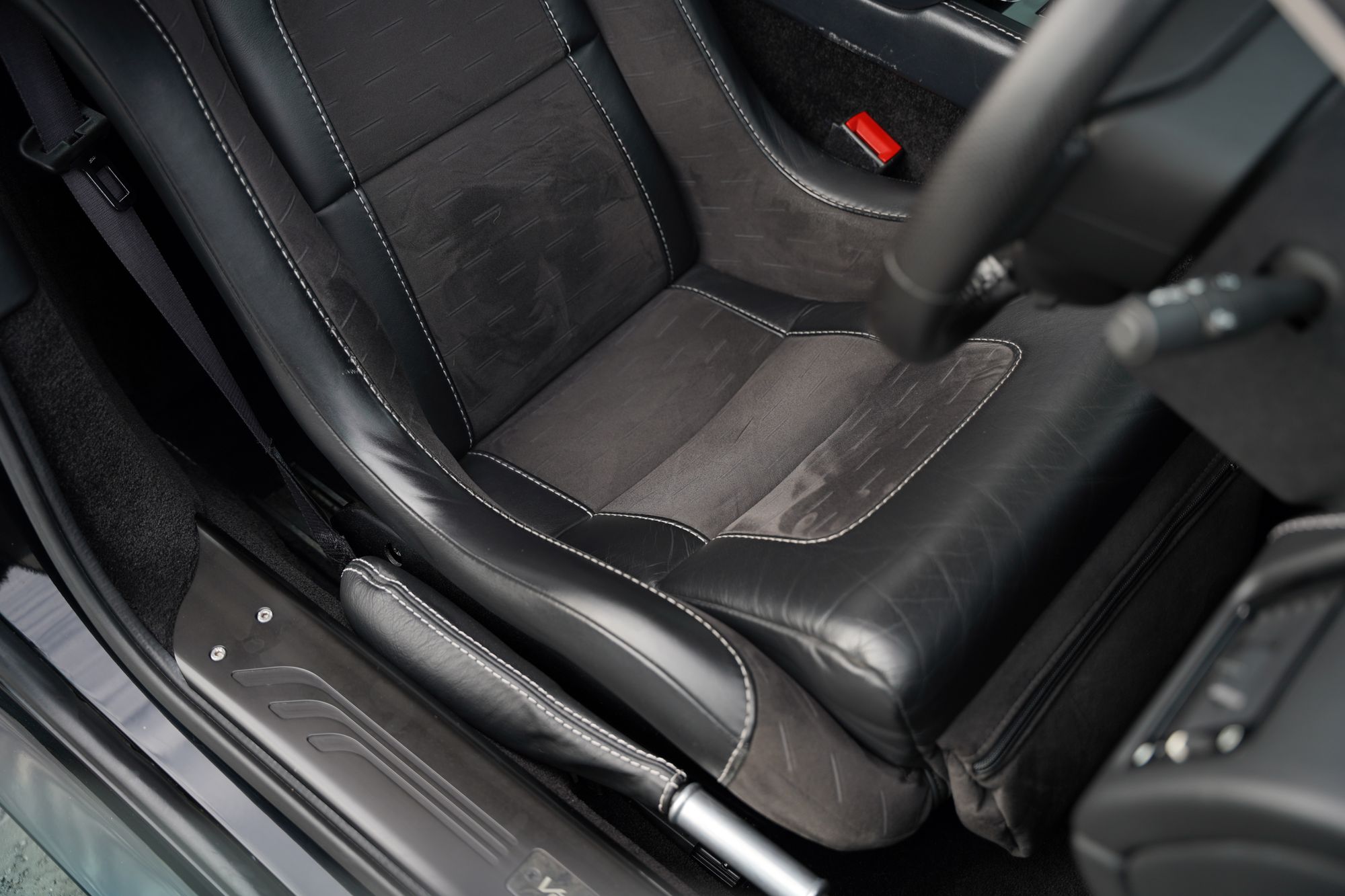 2016 Aston Martin V8 Vantage N430