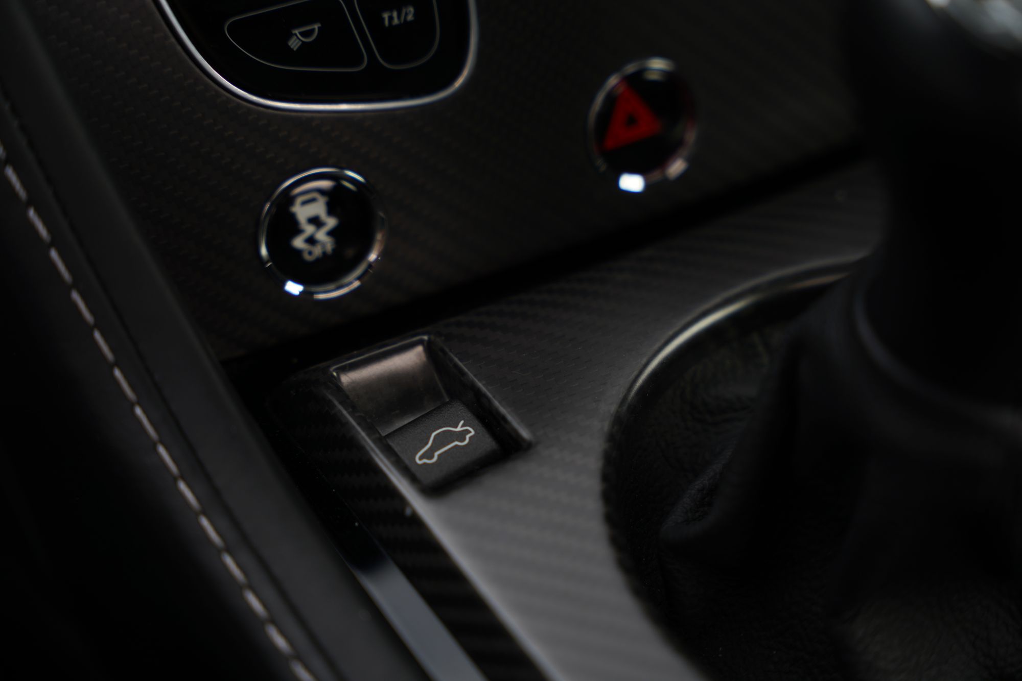 2016 Aston Martin V8 Vantage N430