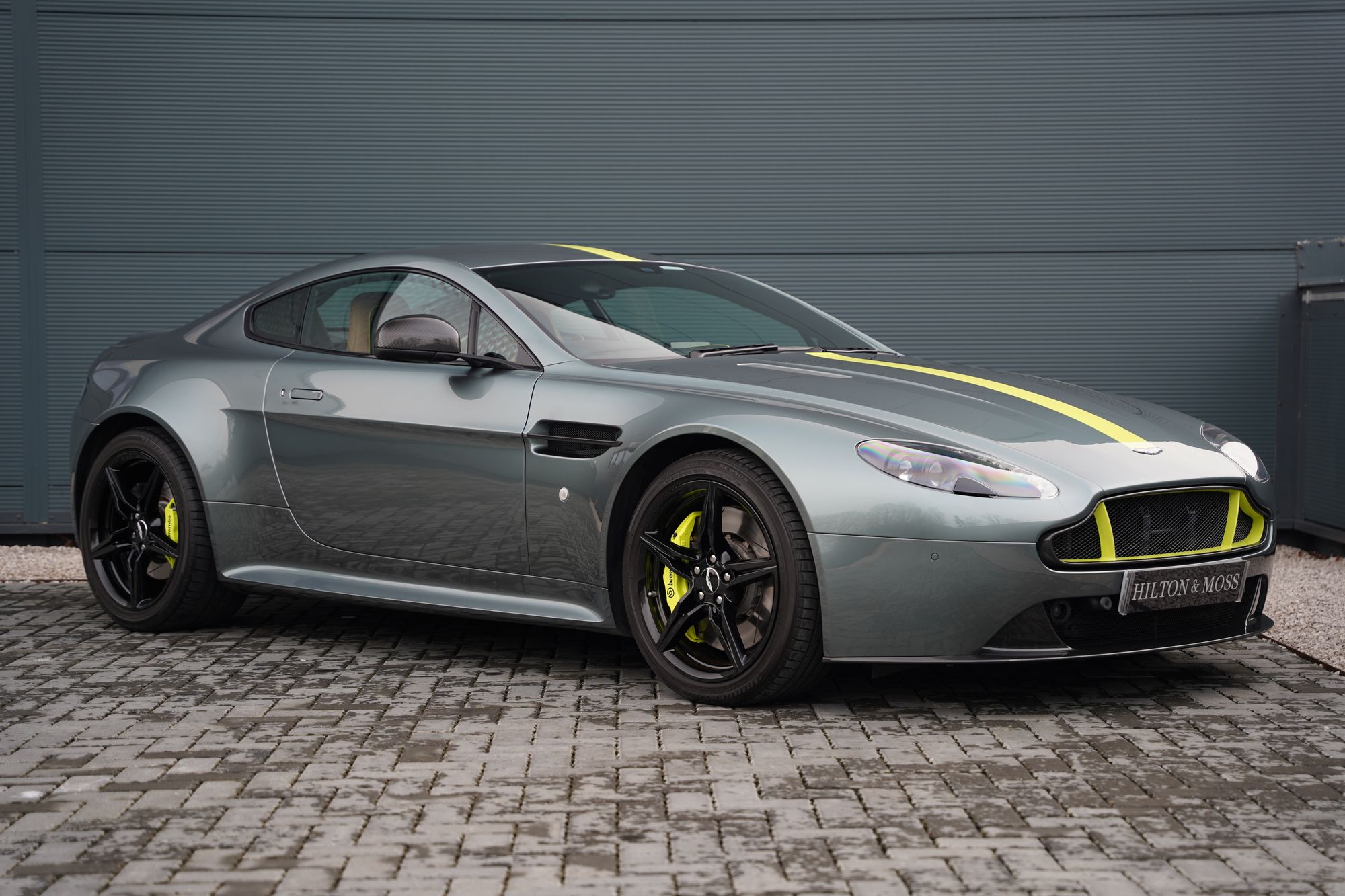 Aston Martin V12 Vantage | WANTED