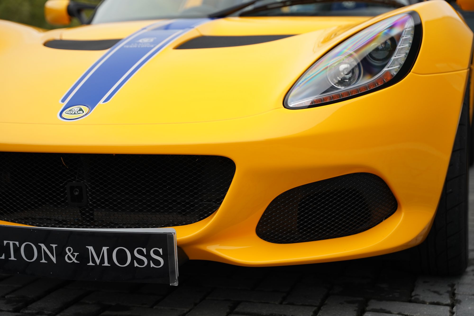 2018 Lotus Elise Sport 220 '99T Camel'