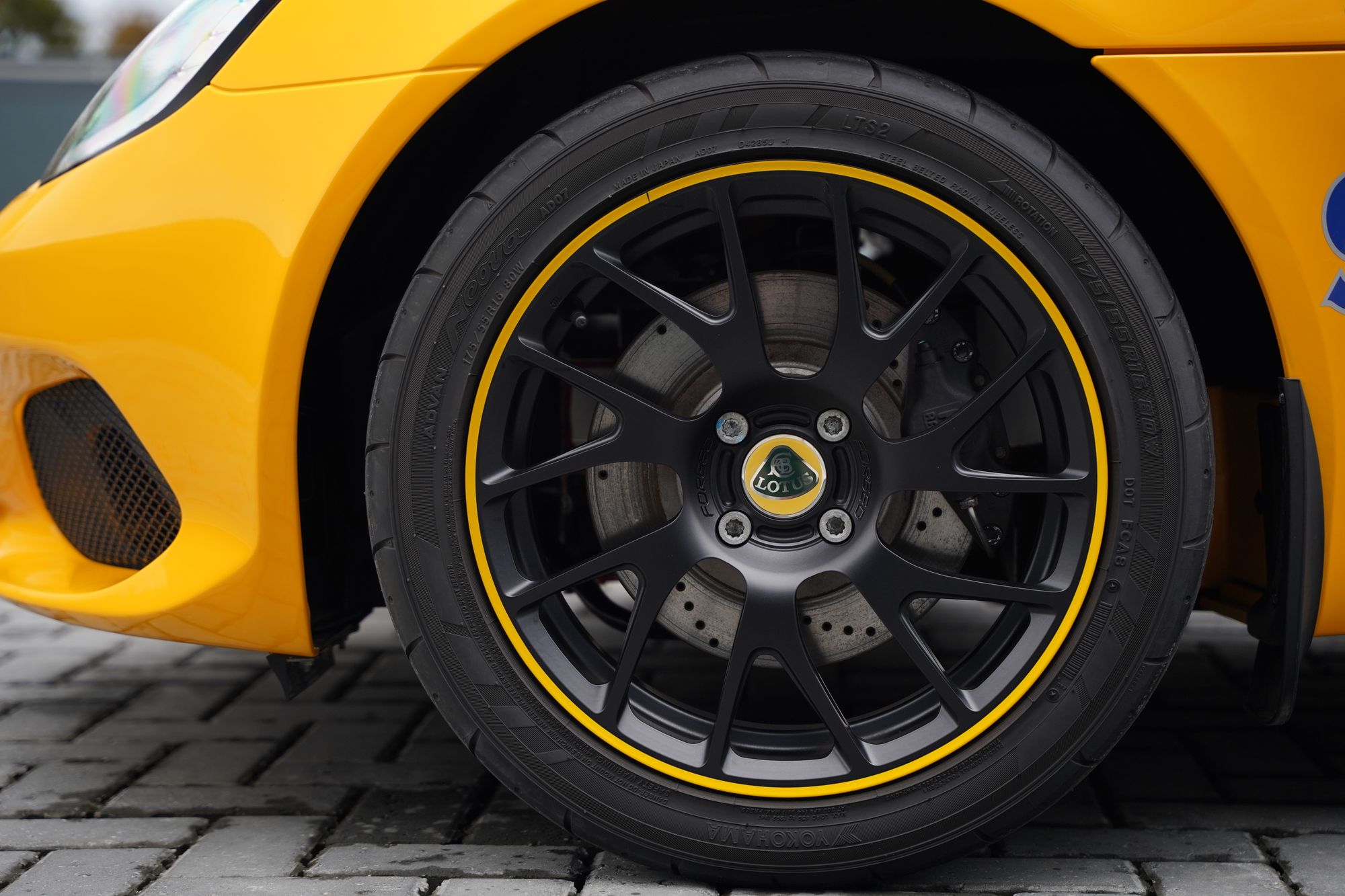 2018 Lotus Elise Sport 220 '99T Camel'