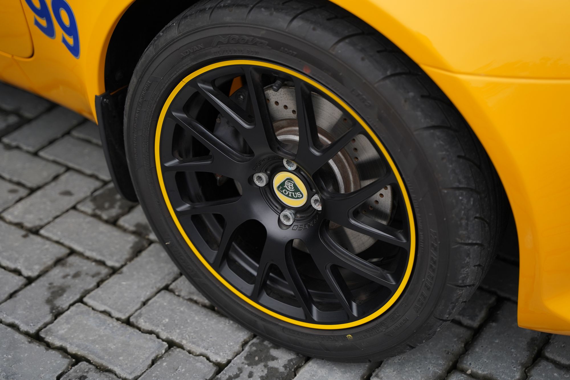 2018 Lotus Elise Sport 220 '99T Camel'