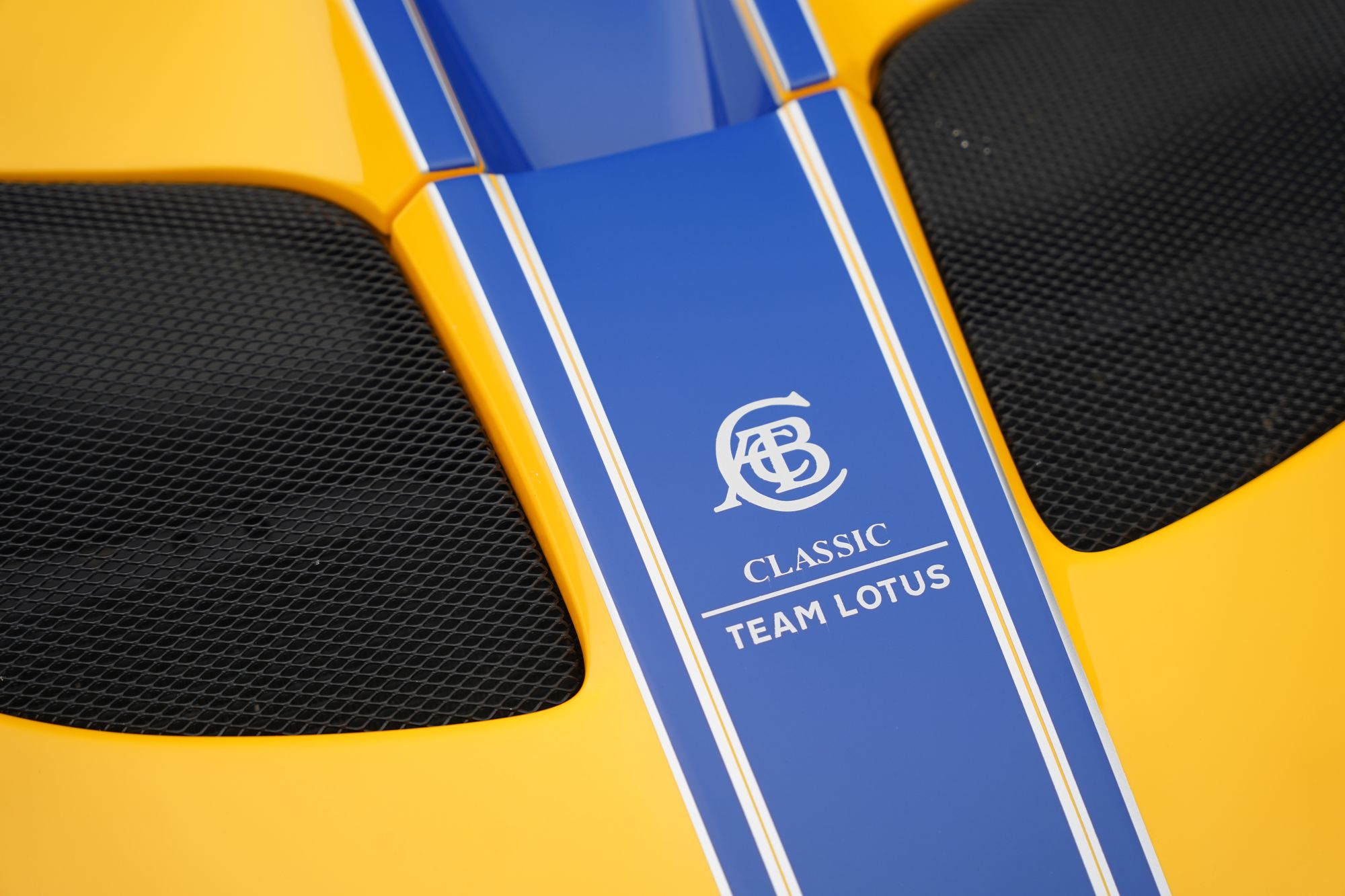 2018 Lotus Elise Sport 220 '99T Camel'