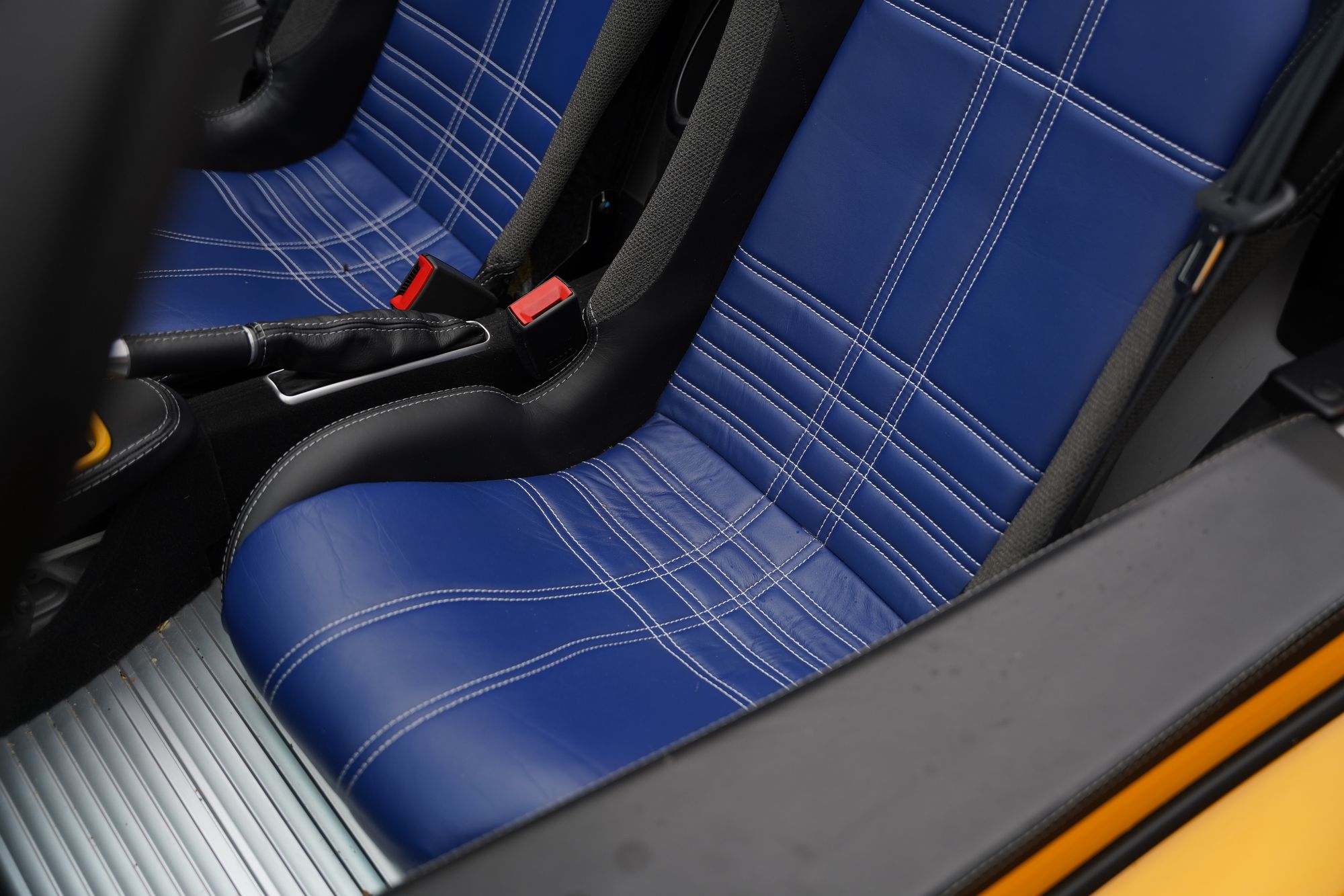 2018 Lotus Elise Sport 220 '99T Camel'