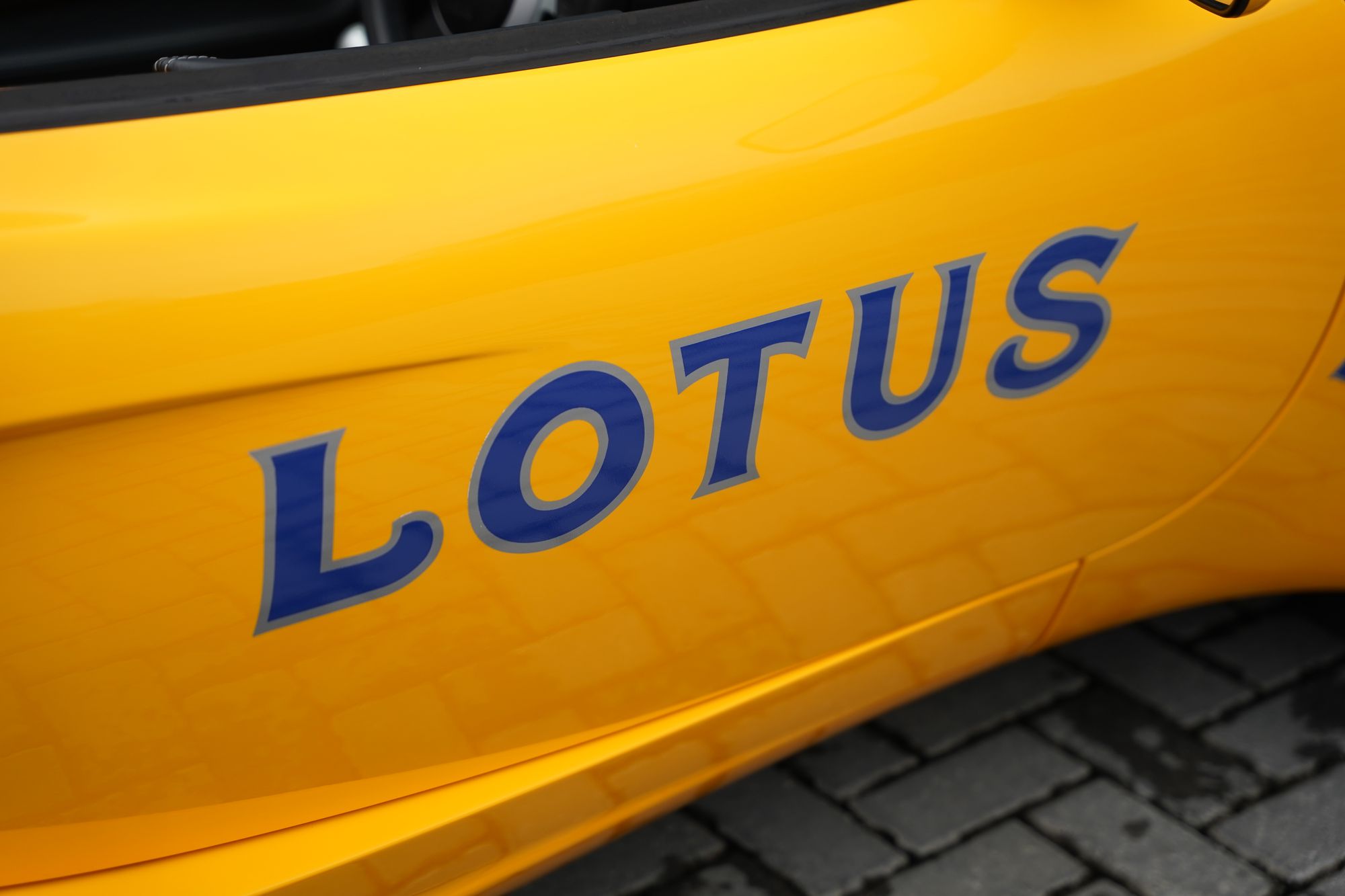 2018 Lotus Elise Sport 220 '99T Camel'