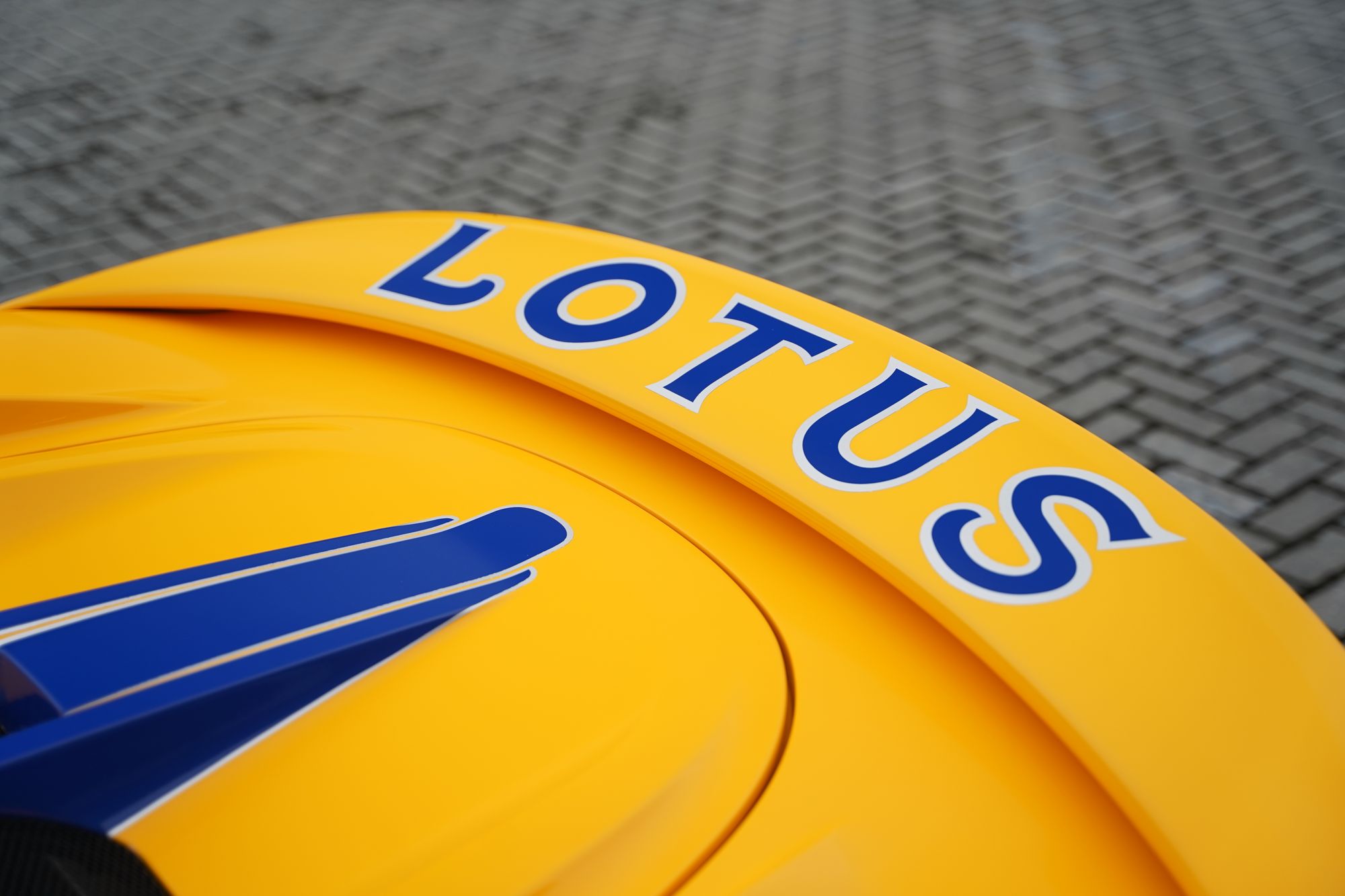 2018 Lotus Elise Sport 220 '99T Camel'