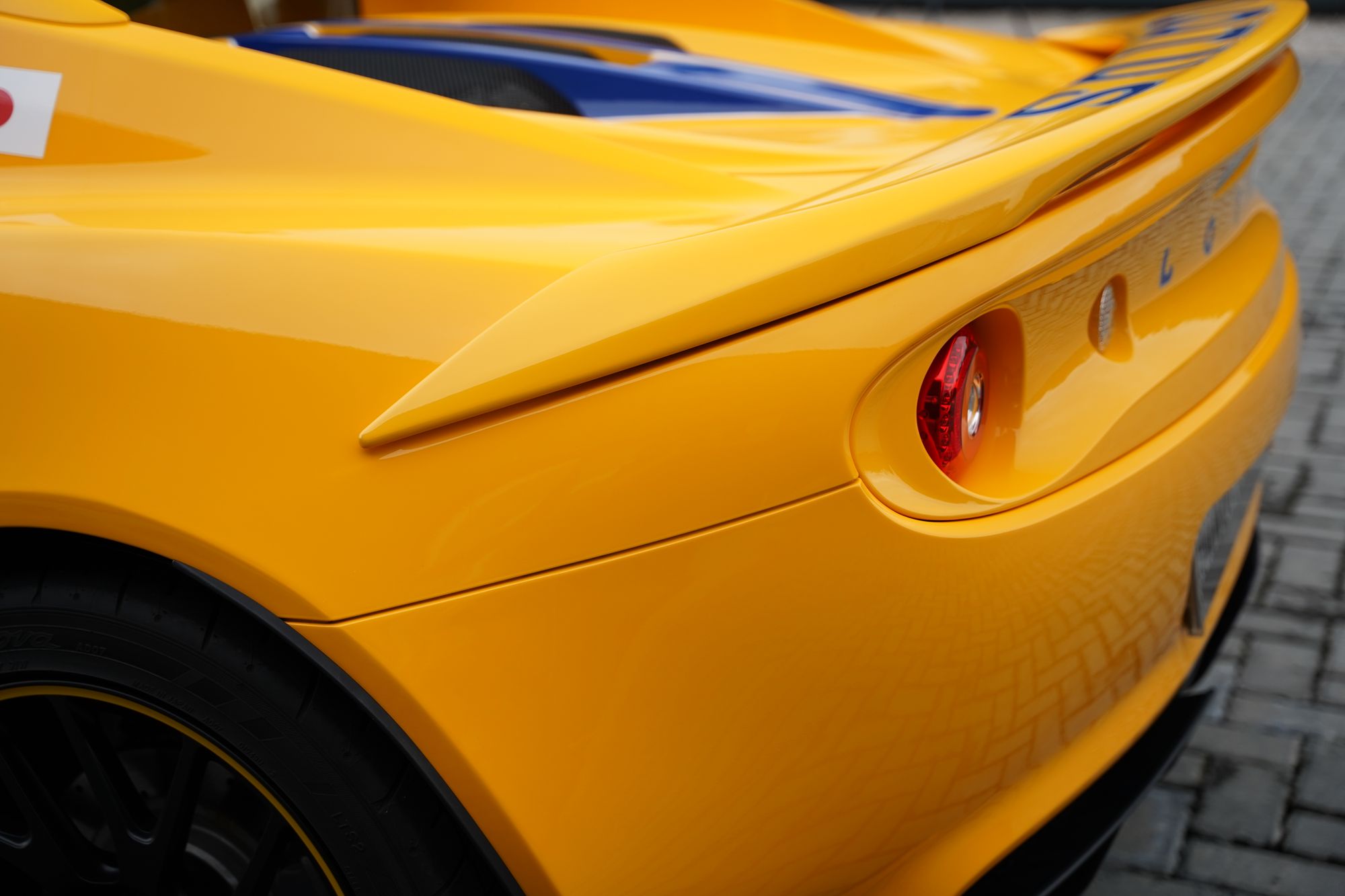 2018 Lotus Elise Sport 220 '99T Camel'