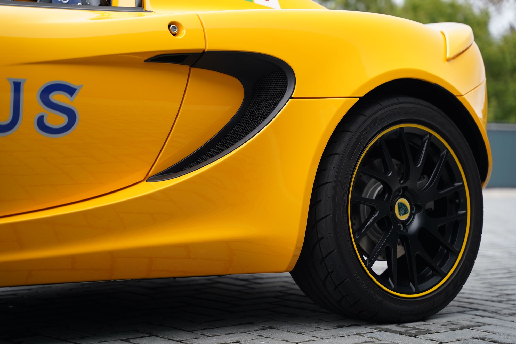 2018 Lotus Elise Sport 220 '99T Camel'