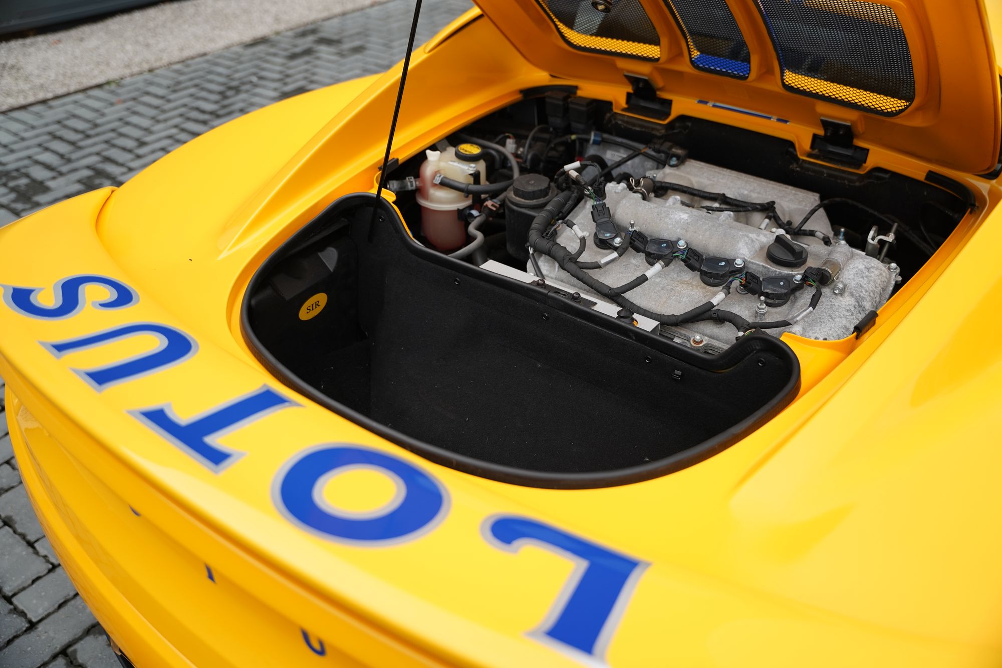 2018 Lotus Elise Sport 220 '99T Camel'