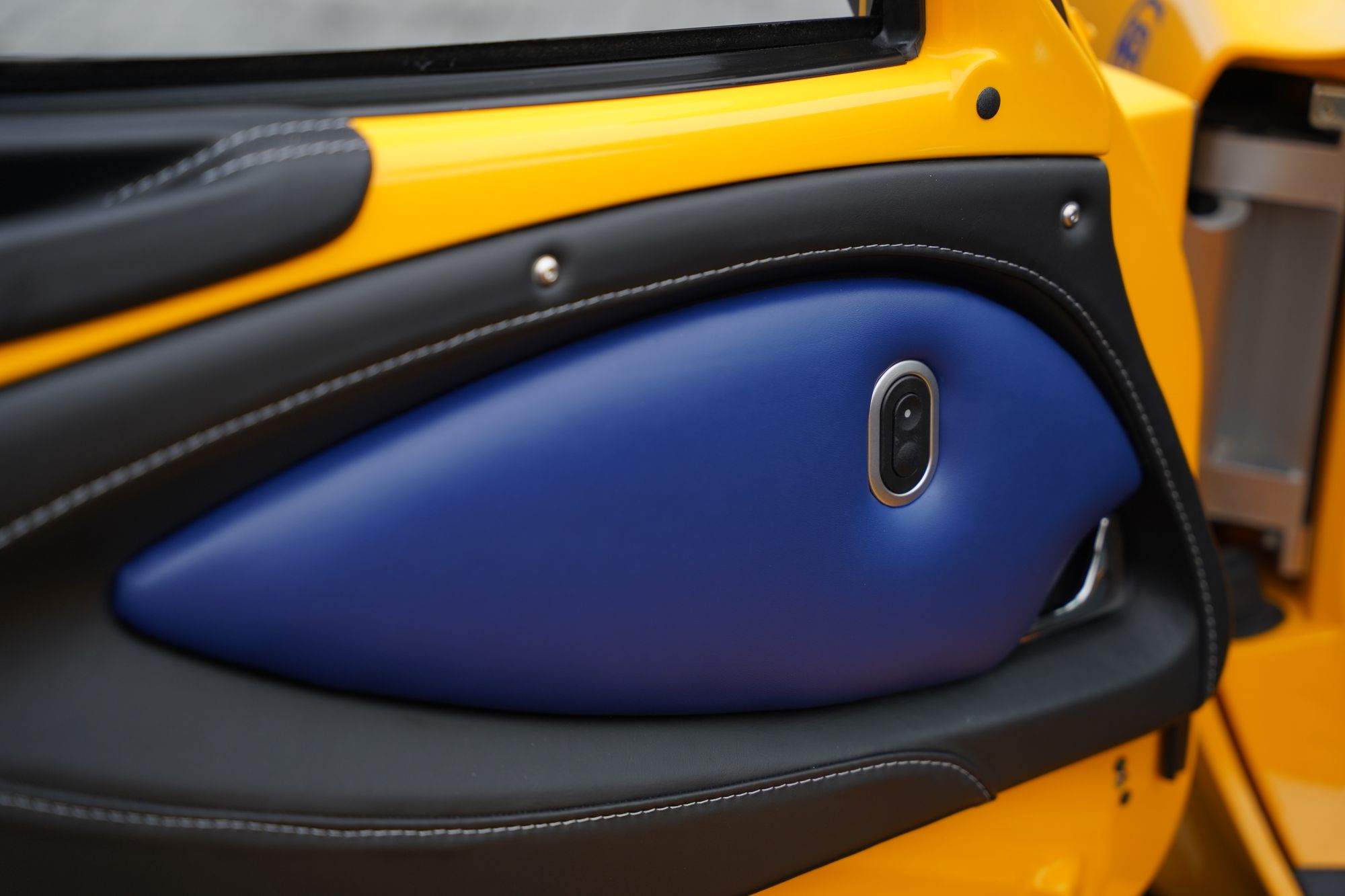 2018 Lotus Elise Sport 220 '99T Camel'