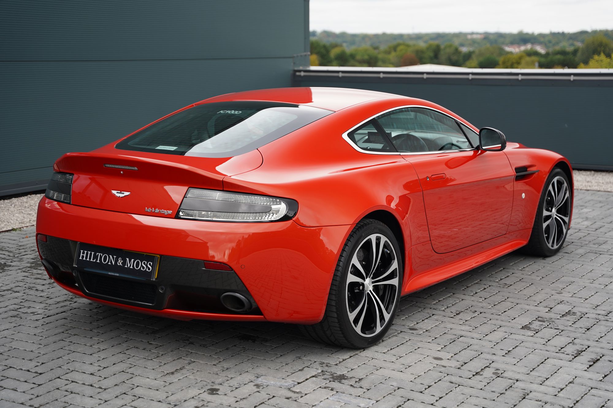 2012 Aston Martin V12 Vantage Manual