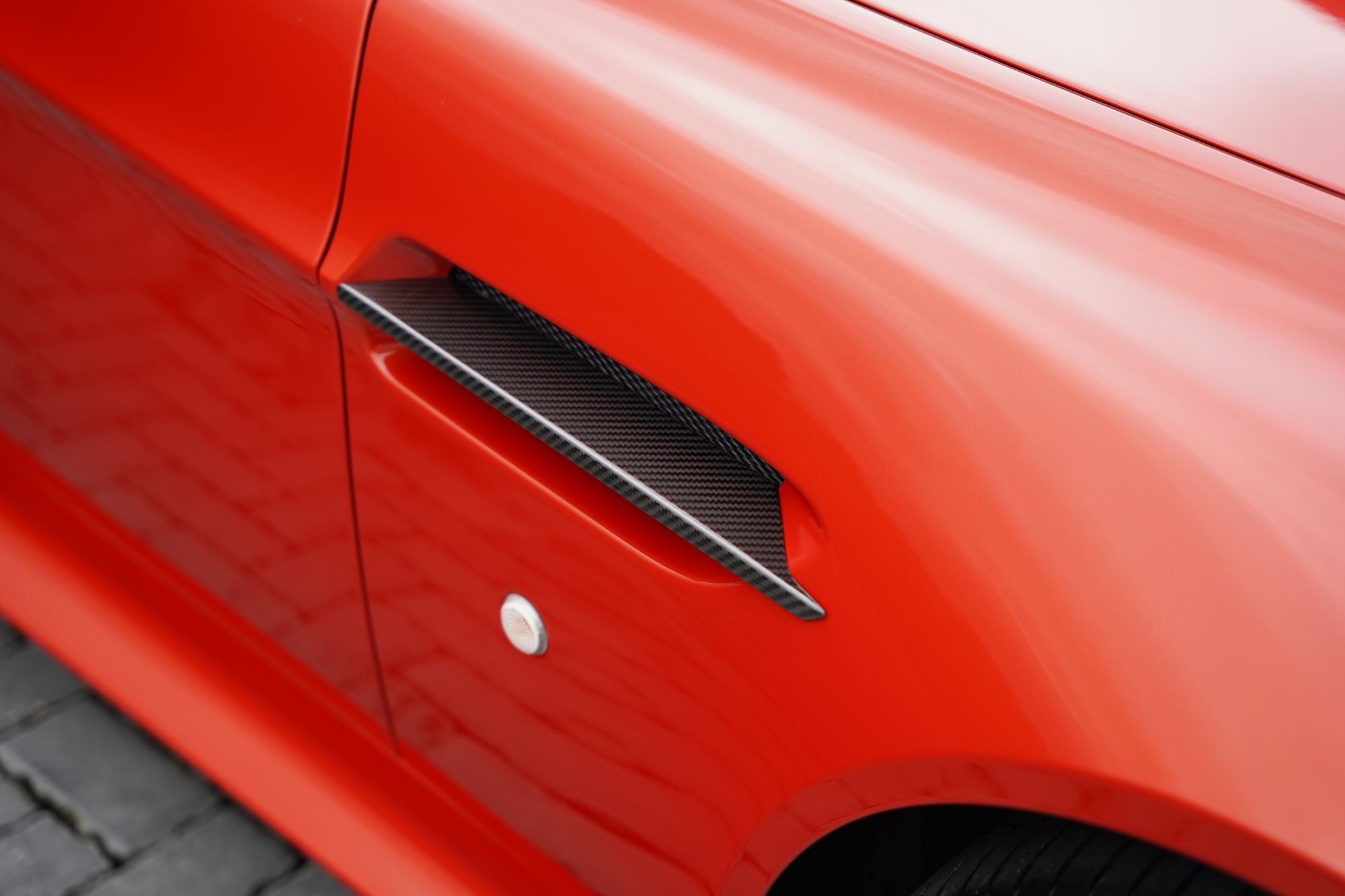 2012 Aston Martin V12 Vantage Manual