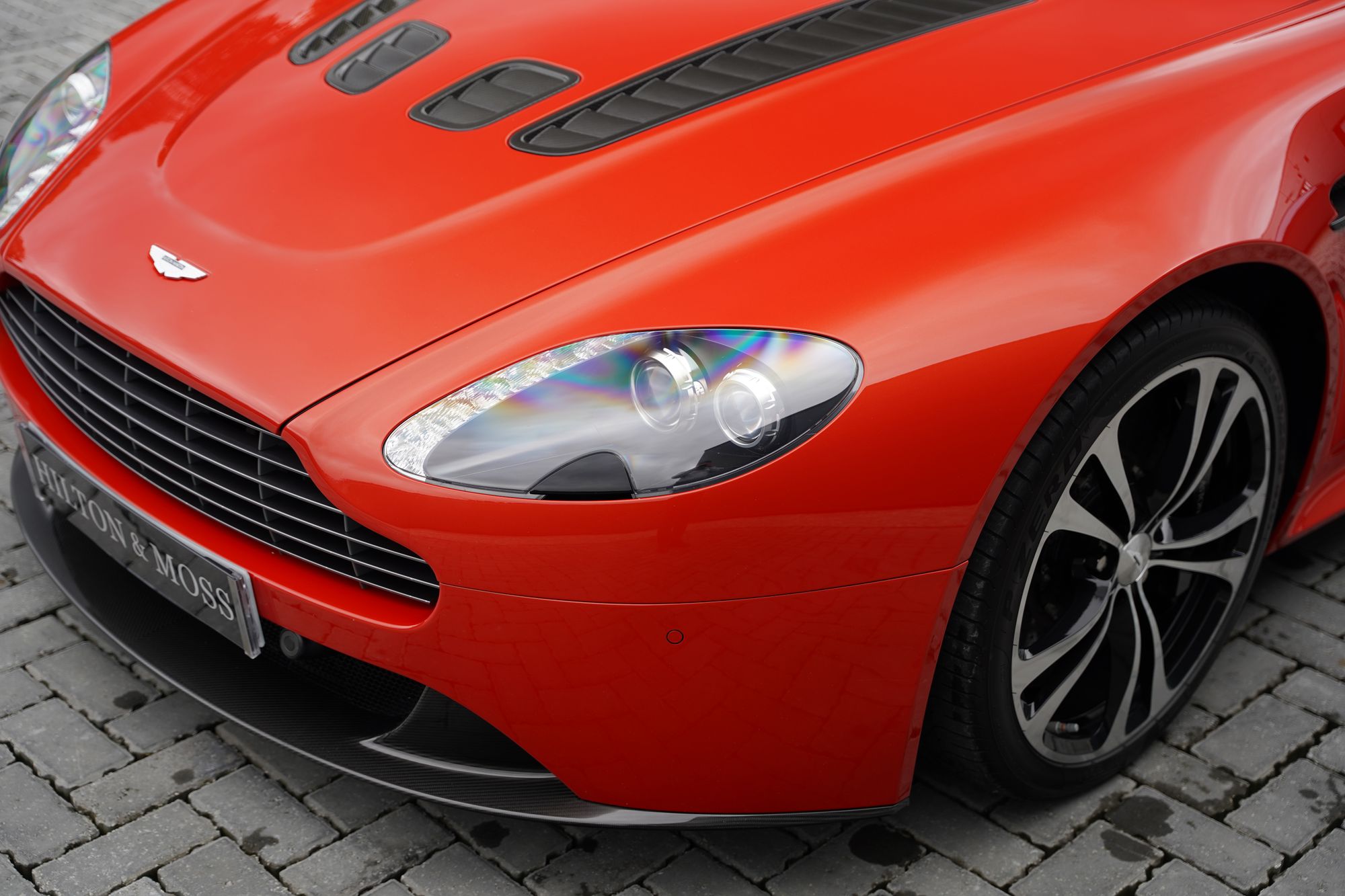 2012 Aston Martin V12 Vantage Manual