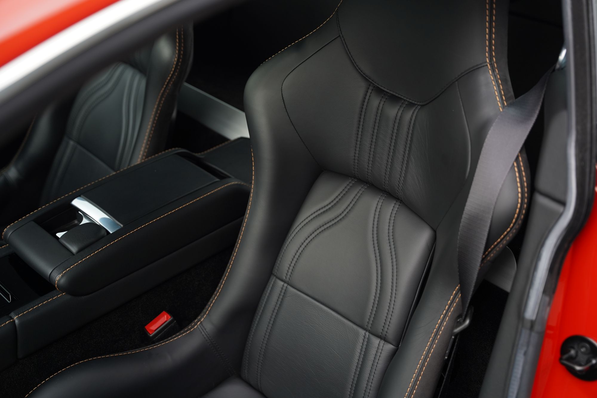 2012 Aston Martin V12 Vantage Manual