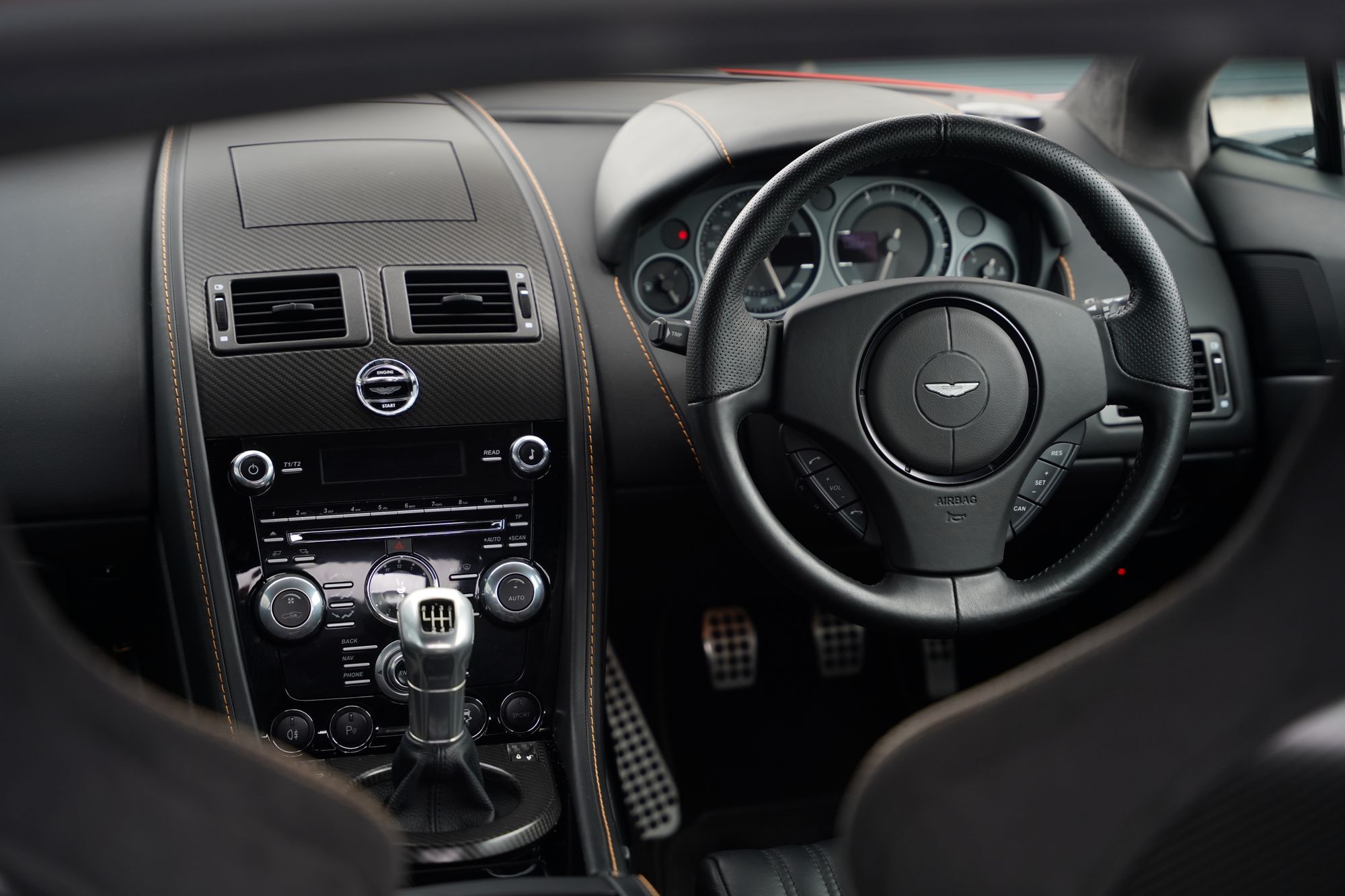 2012 Aston Martin V12 Vantage Manual