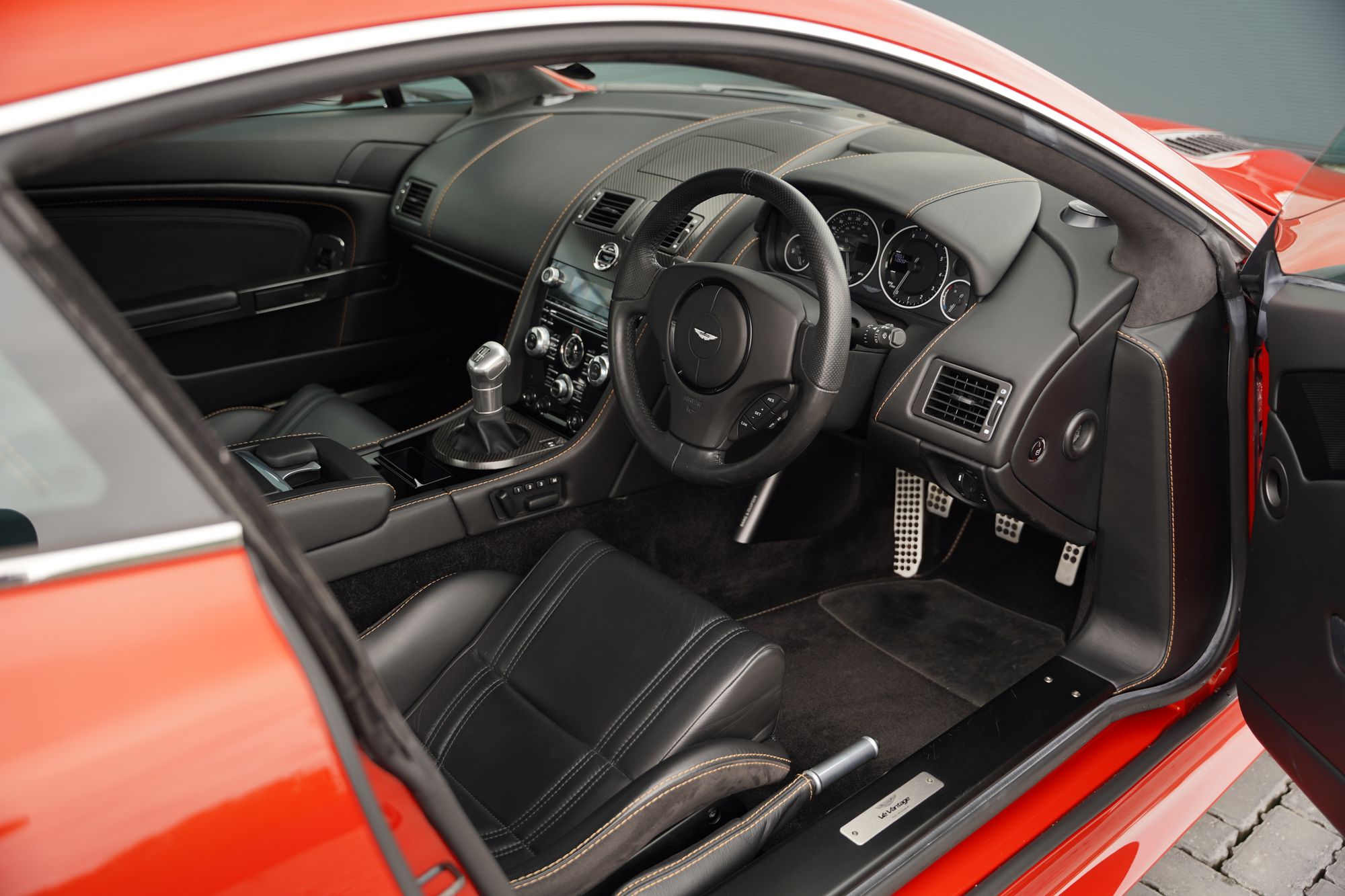 2012 Aston Martin V12 Vantage Manual