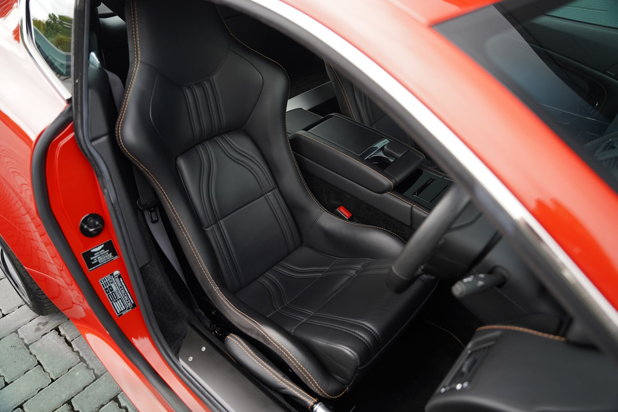 2012 Aston Martin V12 Vantage Manual