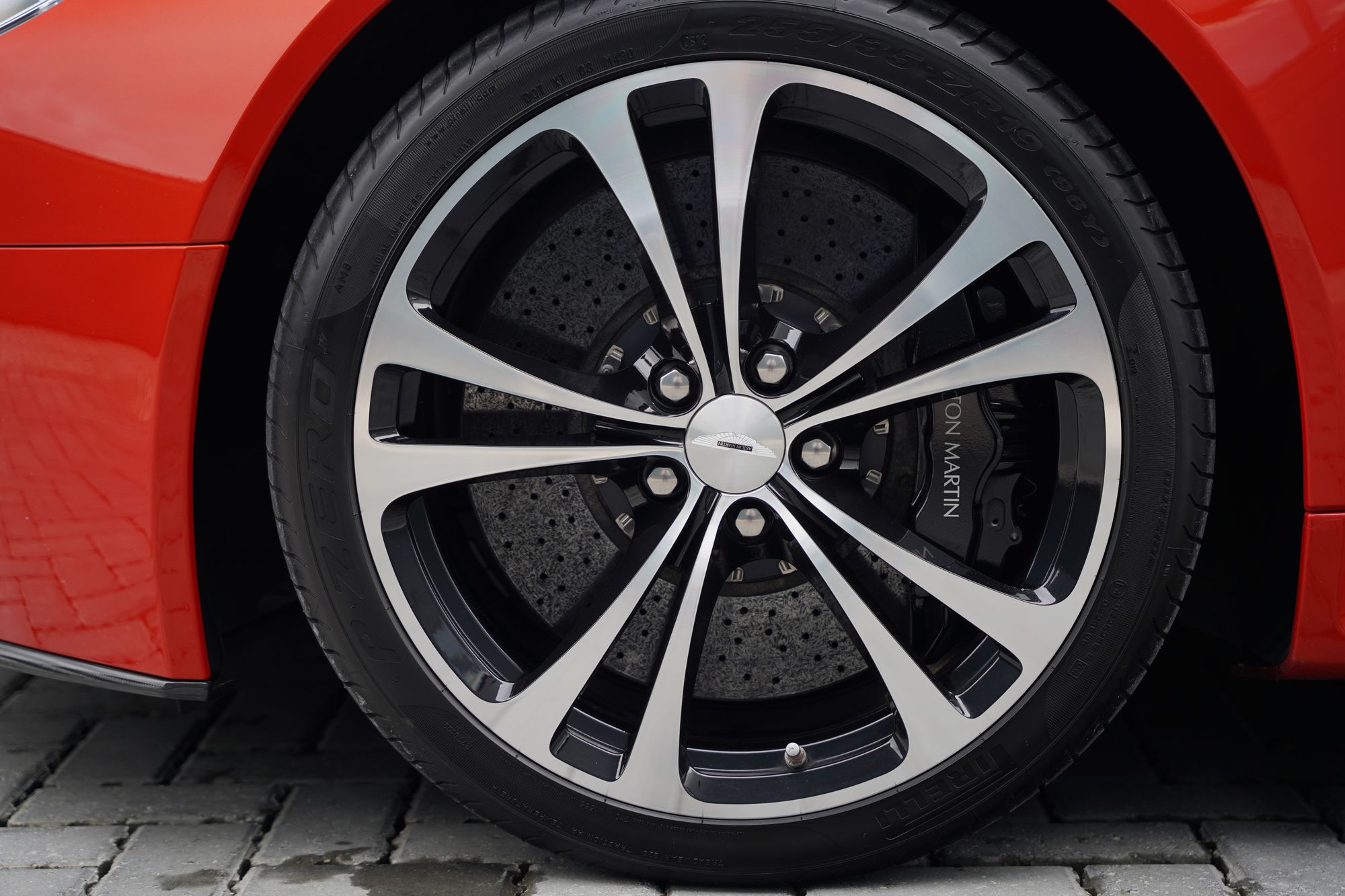 2012 Aston Martin V12 Vantage Manual