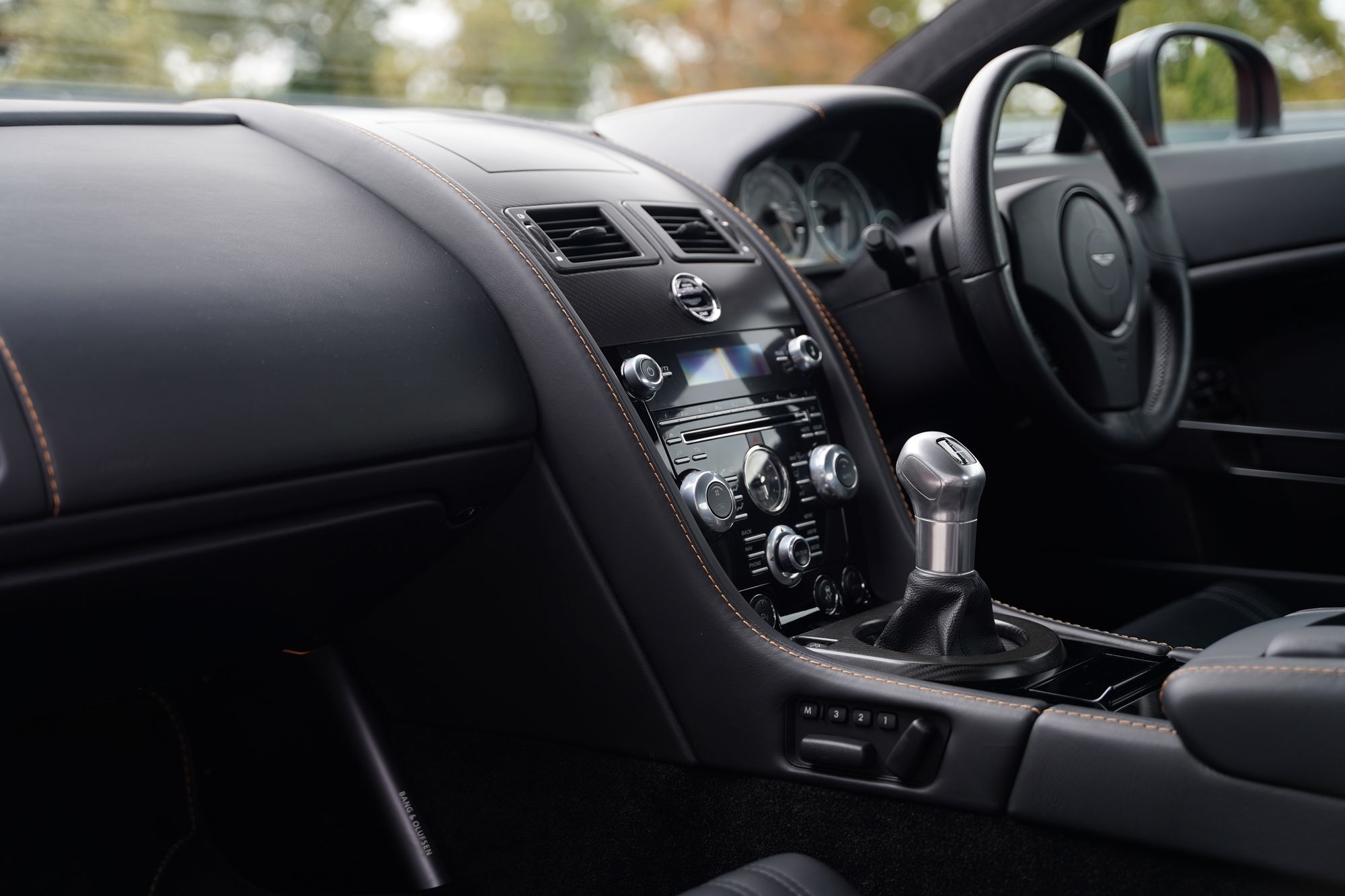 2012 Aston Martin V12 Vantage Manual