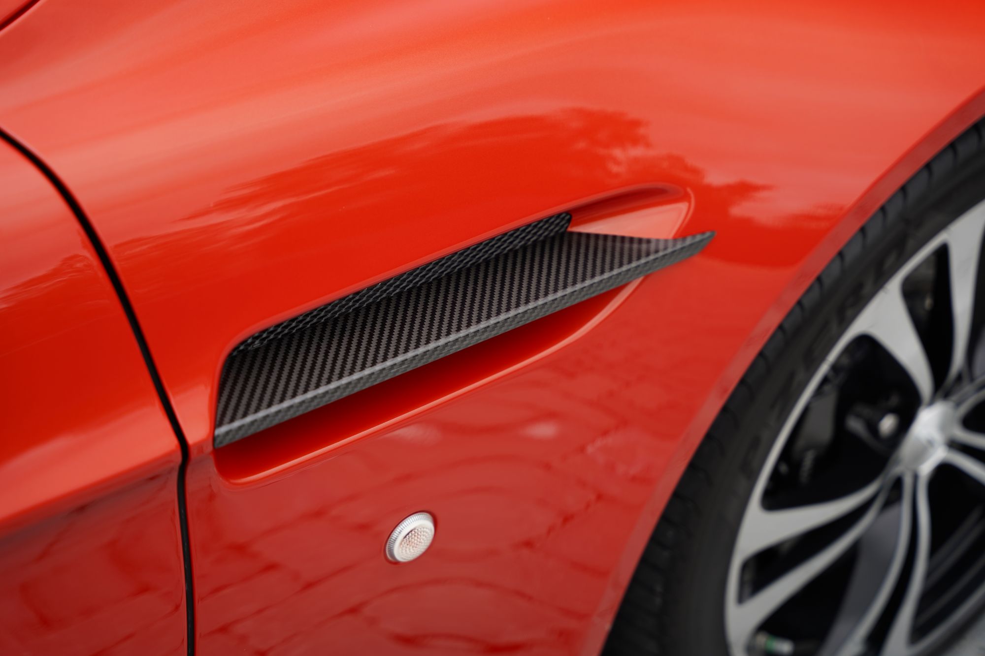 2012 Aston Martin V12 Vantage Manual