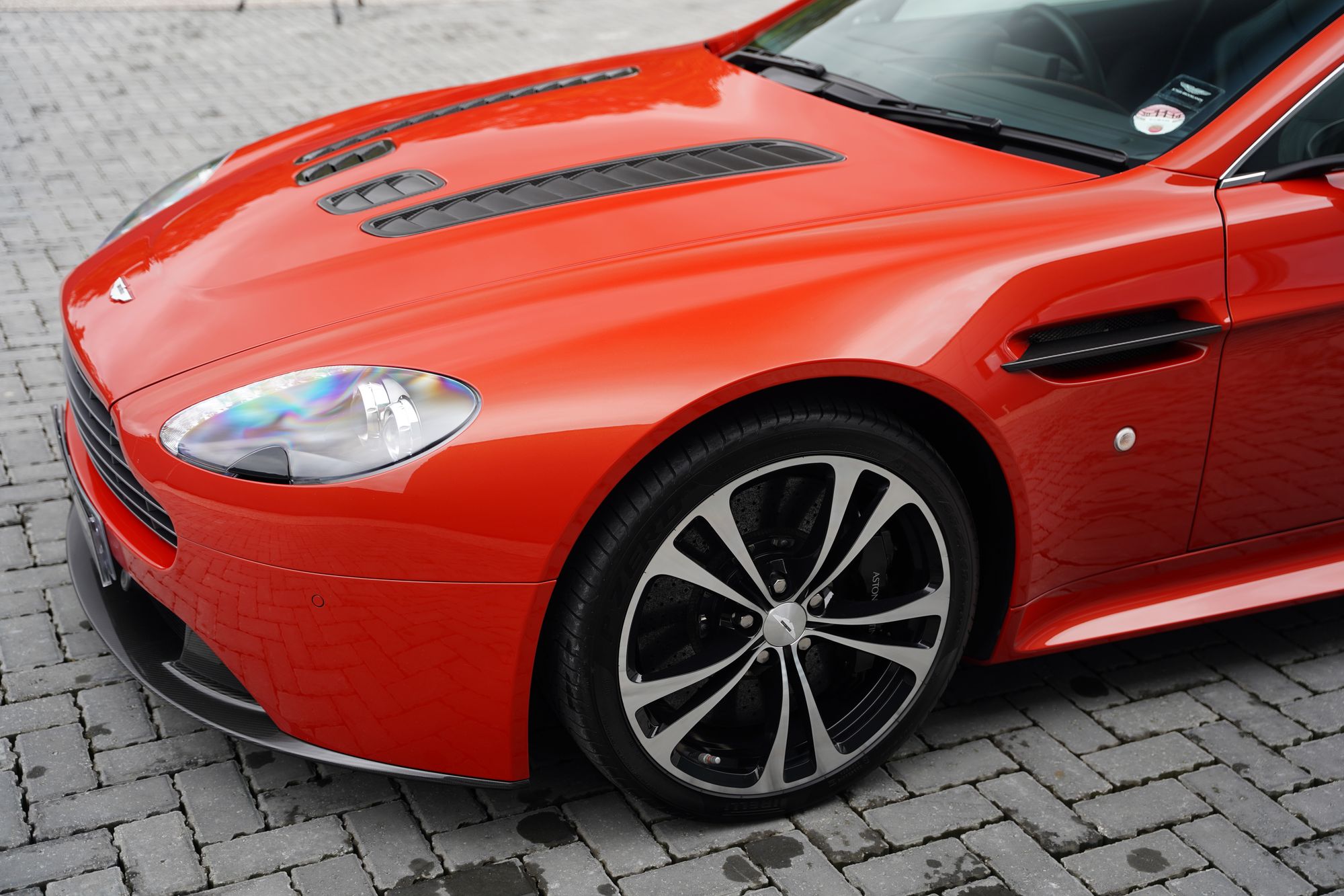 2012 Aston Martin V12 Vantage Manual