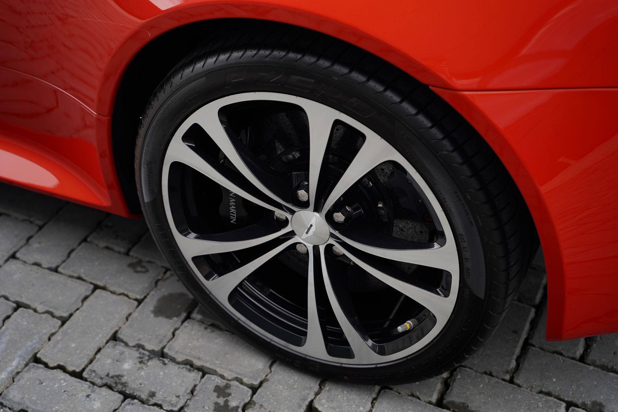 2012 Aston Martin V12 Vantage Manual