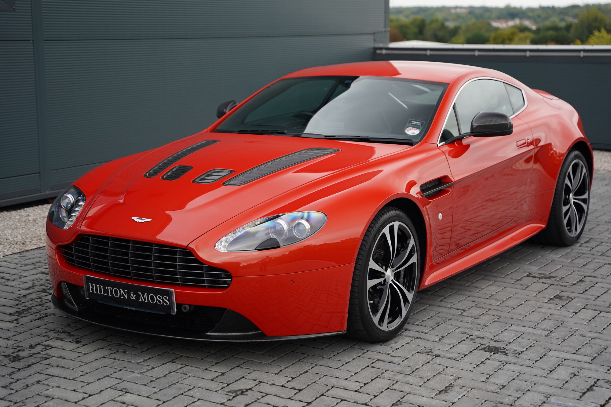 2012 Aston Martin V12 Vantage Manual