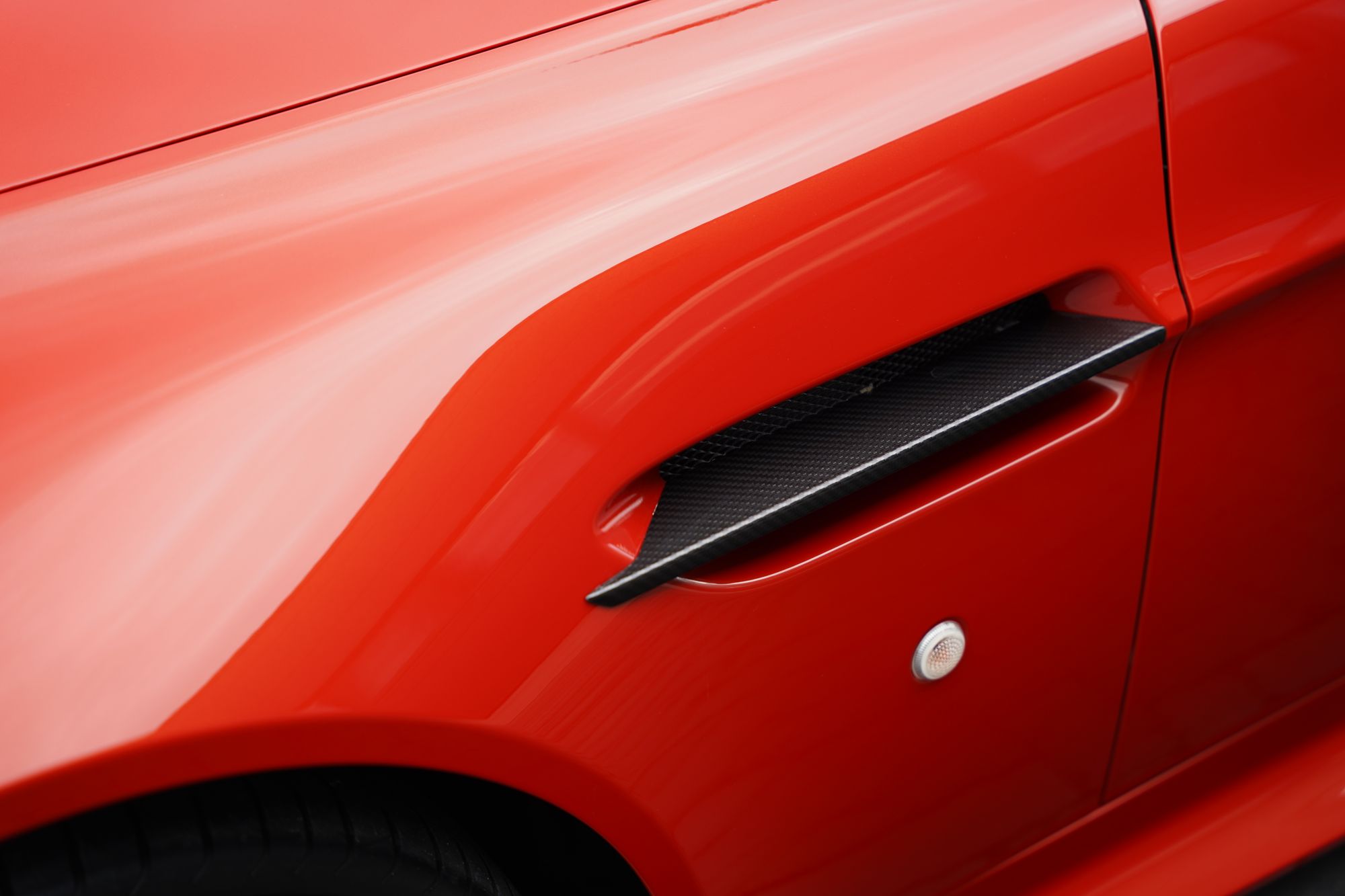 2012 Aston Martin V12 Vantage Manual