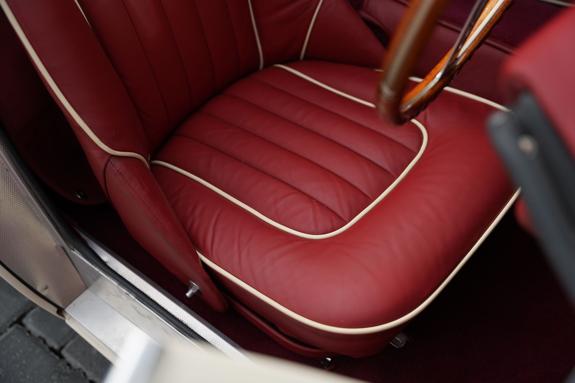 1958 Austin Healey 100-6 M BN6