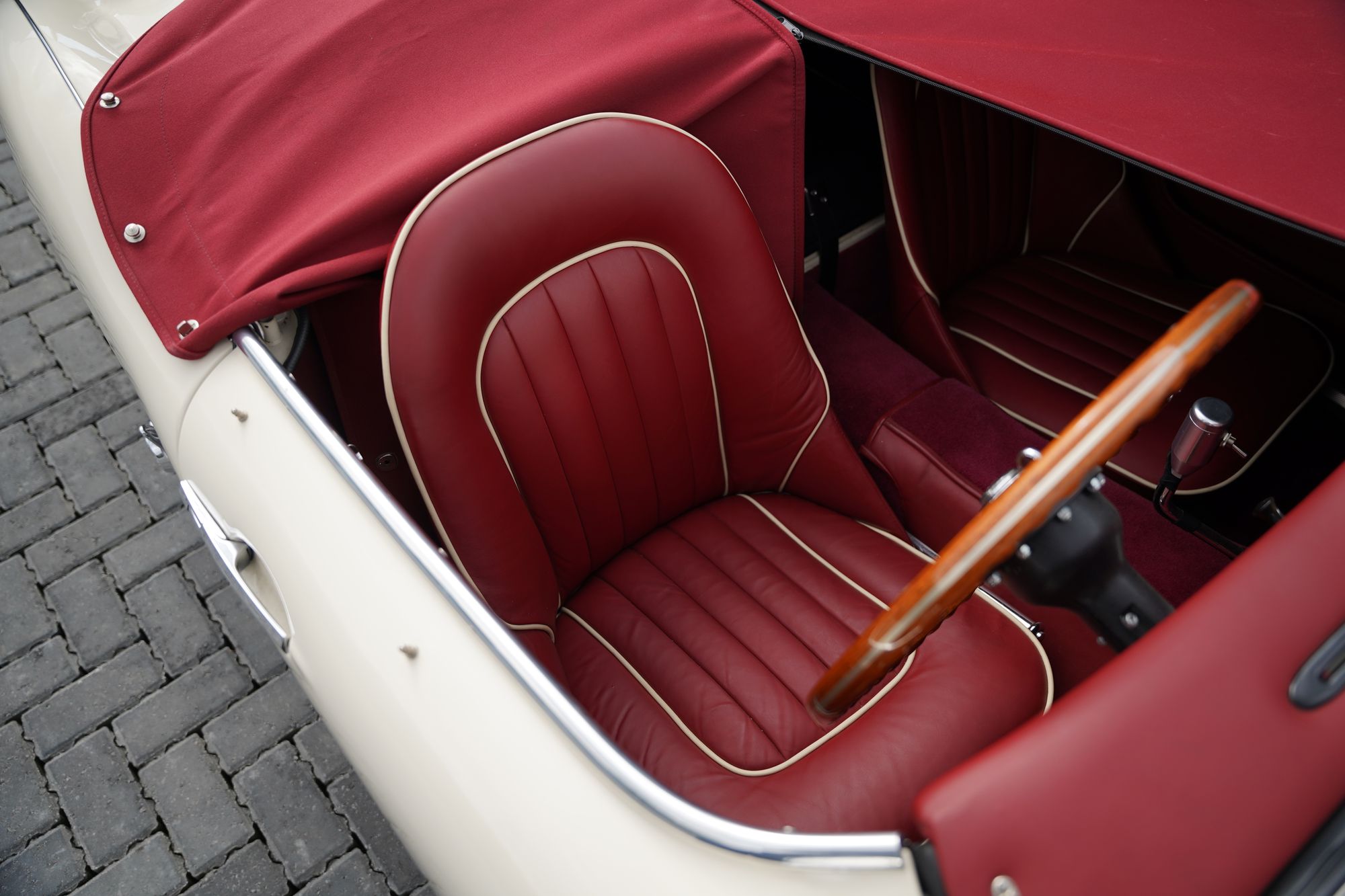 1958 Austin Healey 100-6 M BN6