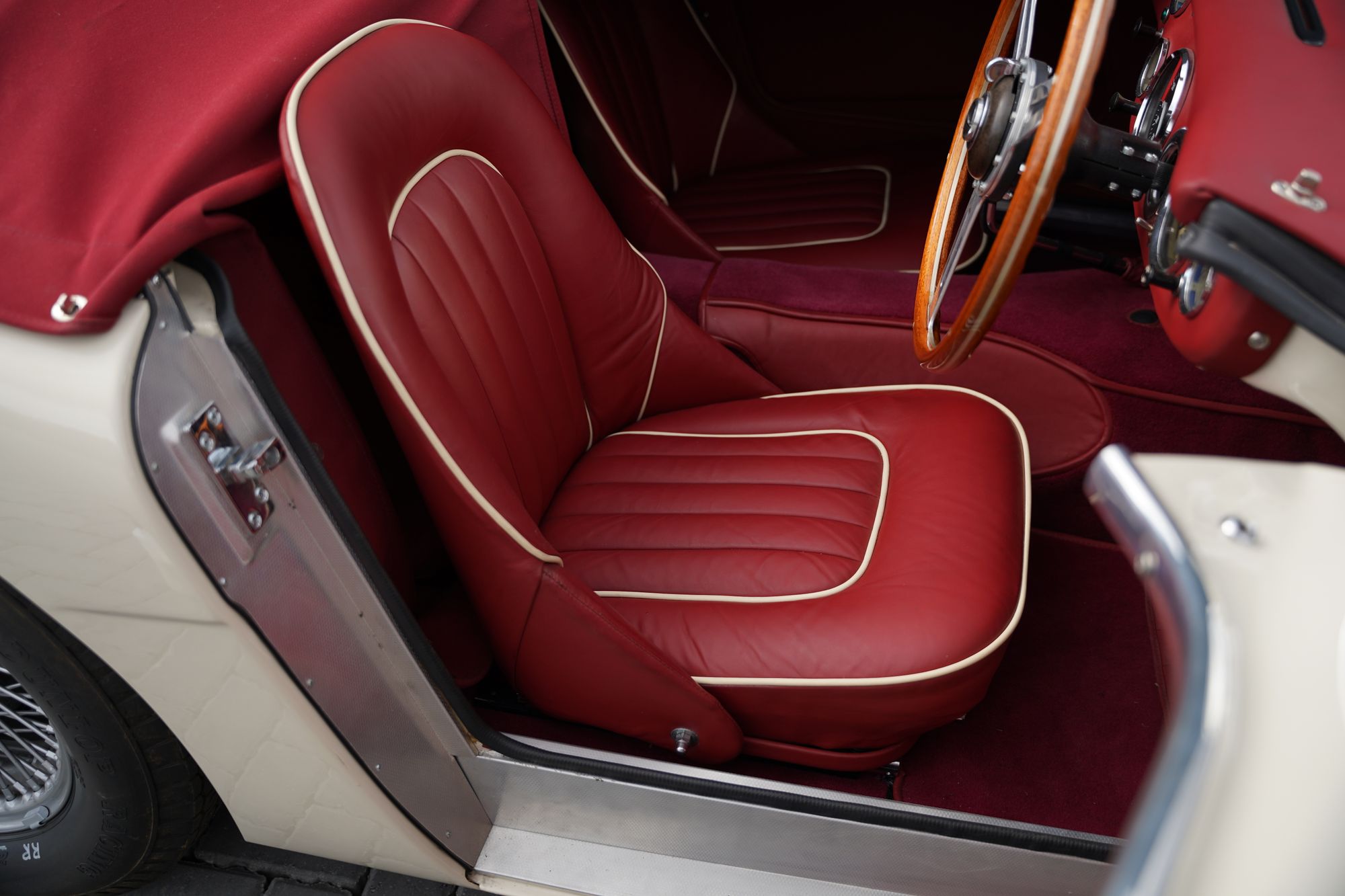 1958 Austin Healey 100-6 M BN6