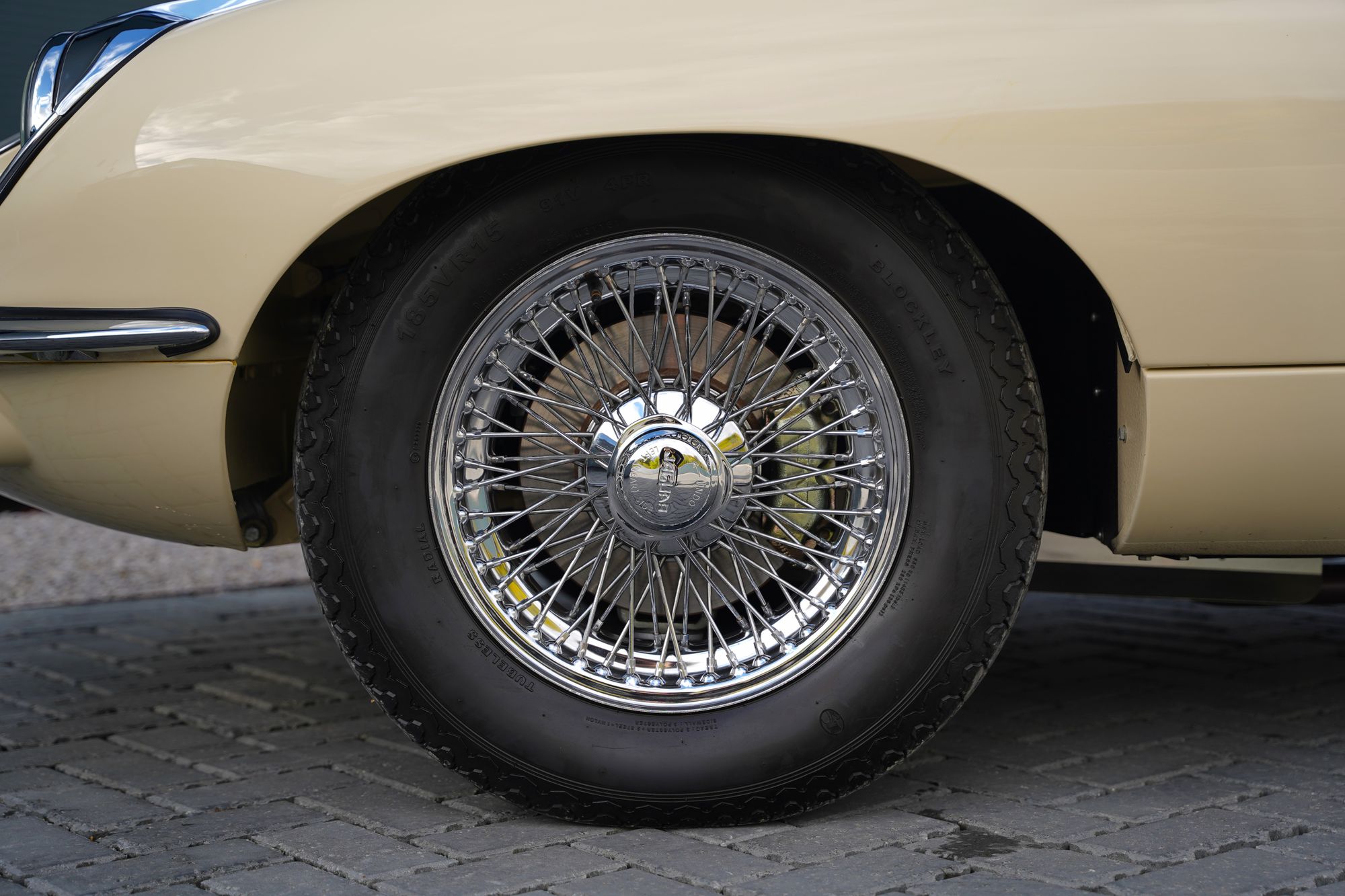 1969 Jaguar E-Type Series 2 4.2 Roadster