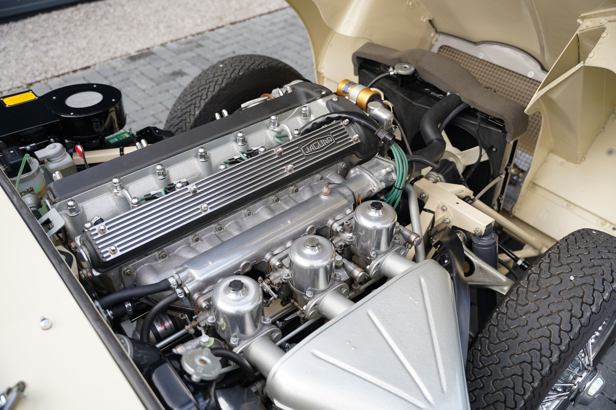 1969 Jaguar E-Type Series 2 4.2 Roadster