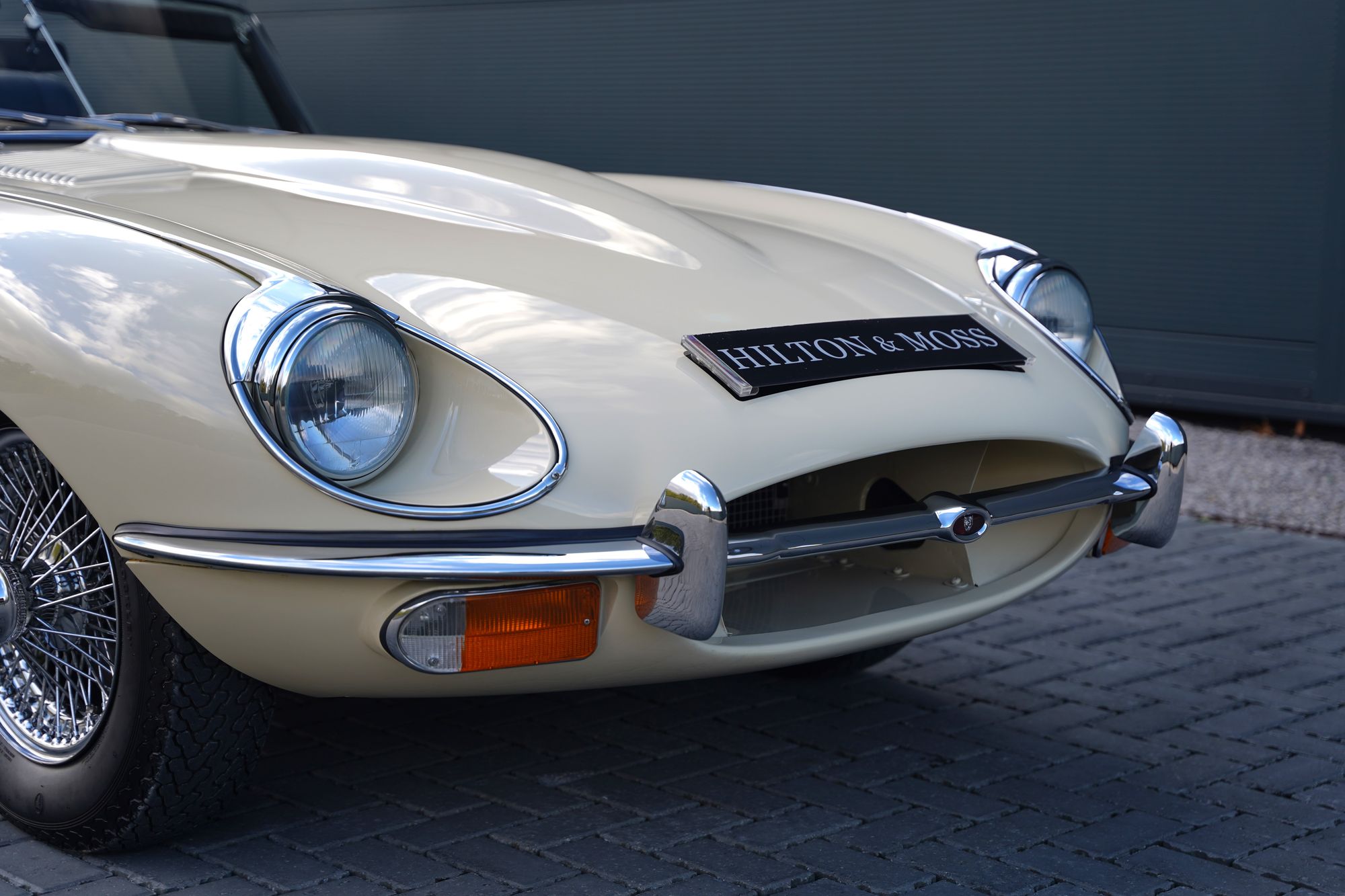 1969 Jaguar E-Type Series 2 4.2 Roadster