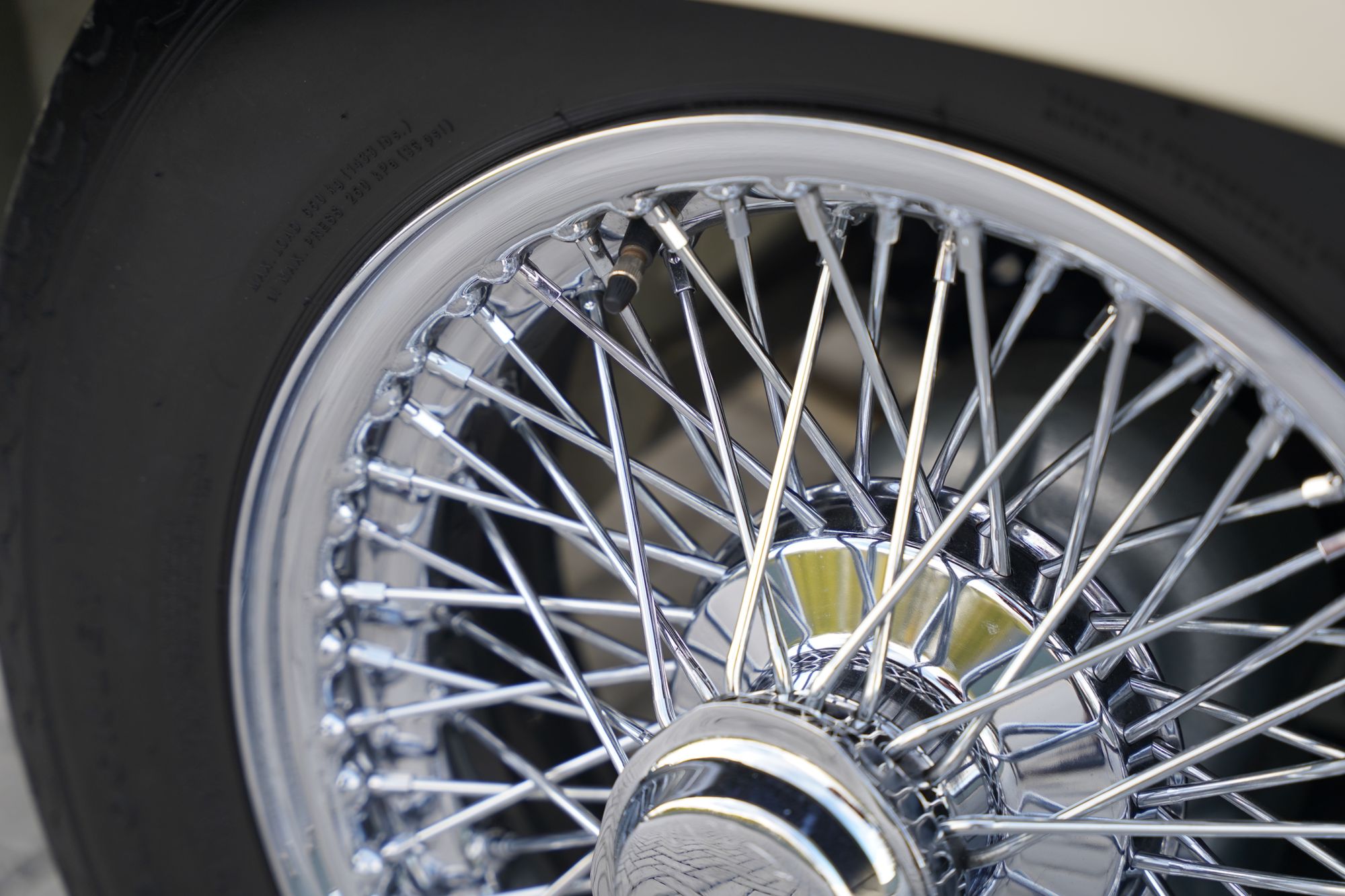 1969 Jaguar E-Type Series 2 4.2 Roadster