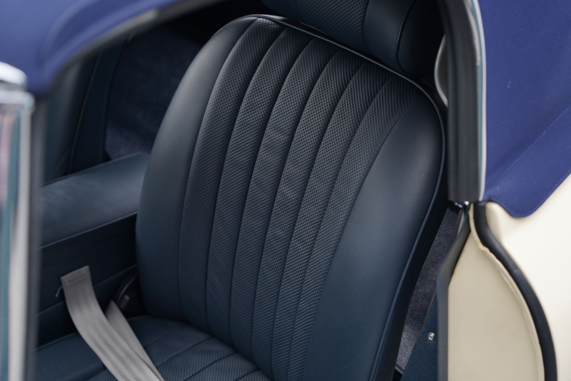 1969 Jaguar E-Type Series 2 4.2 Roadster